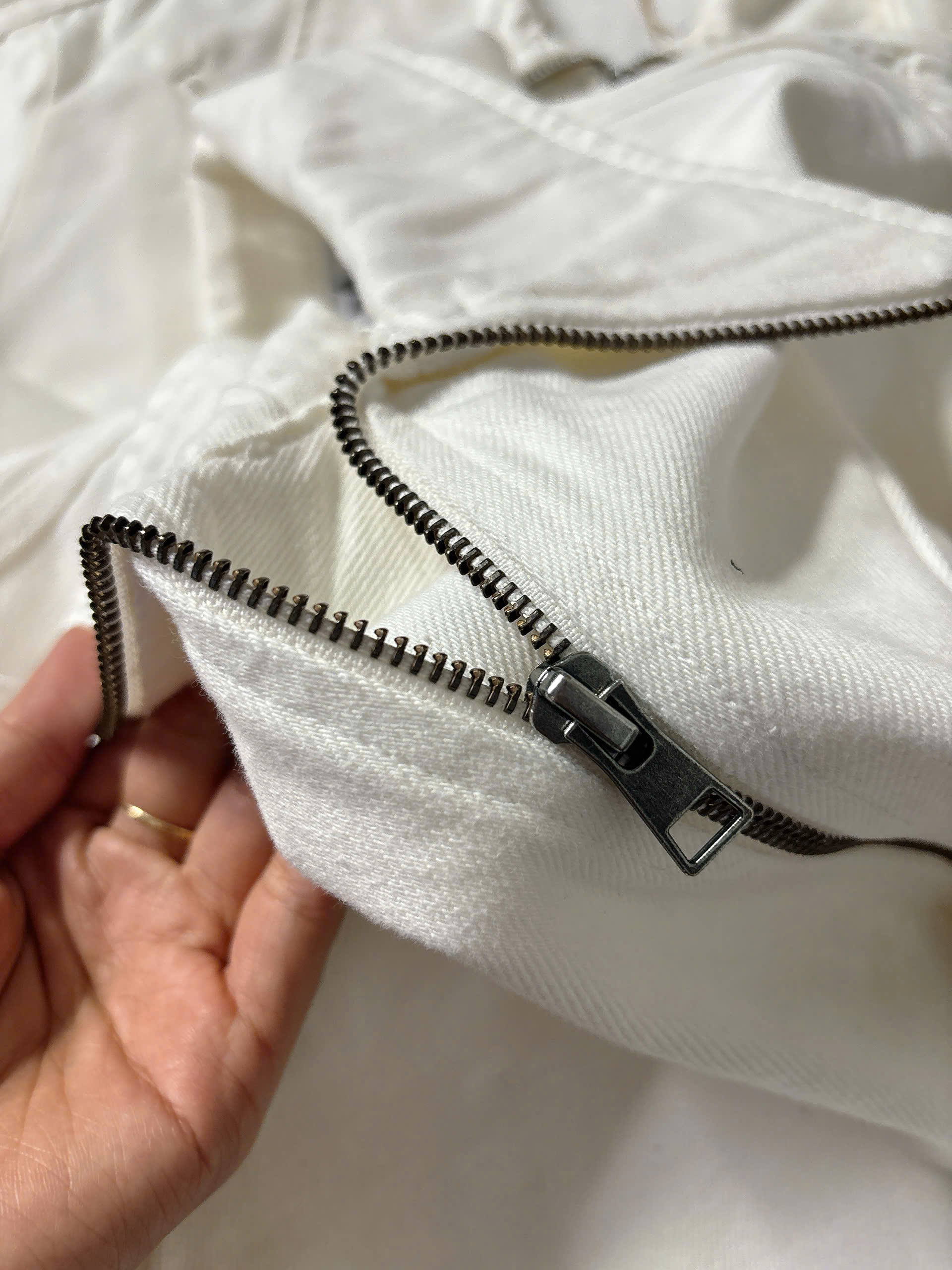 A10 ÁO KHOÁC JEAN TRẮNG_thumbnail_2