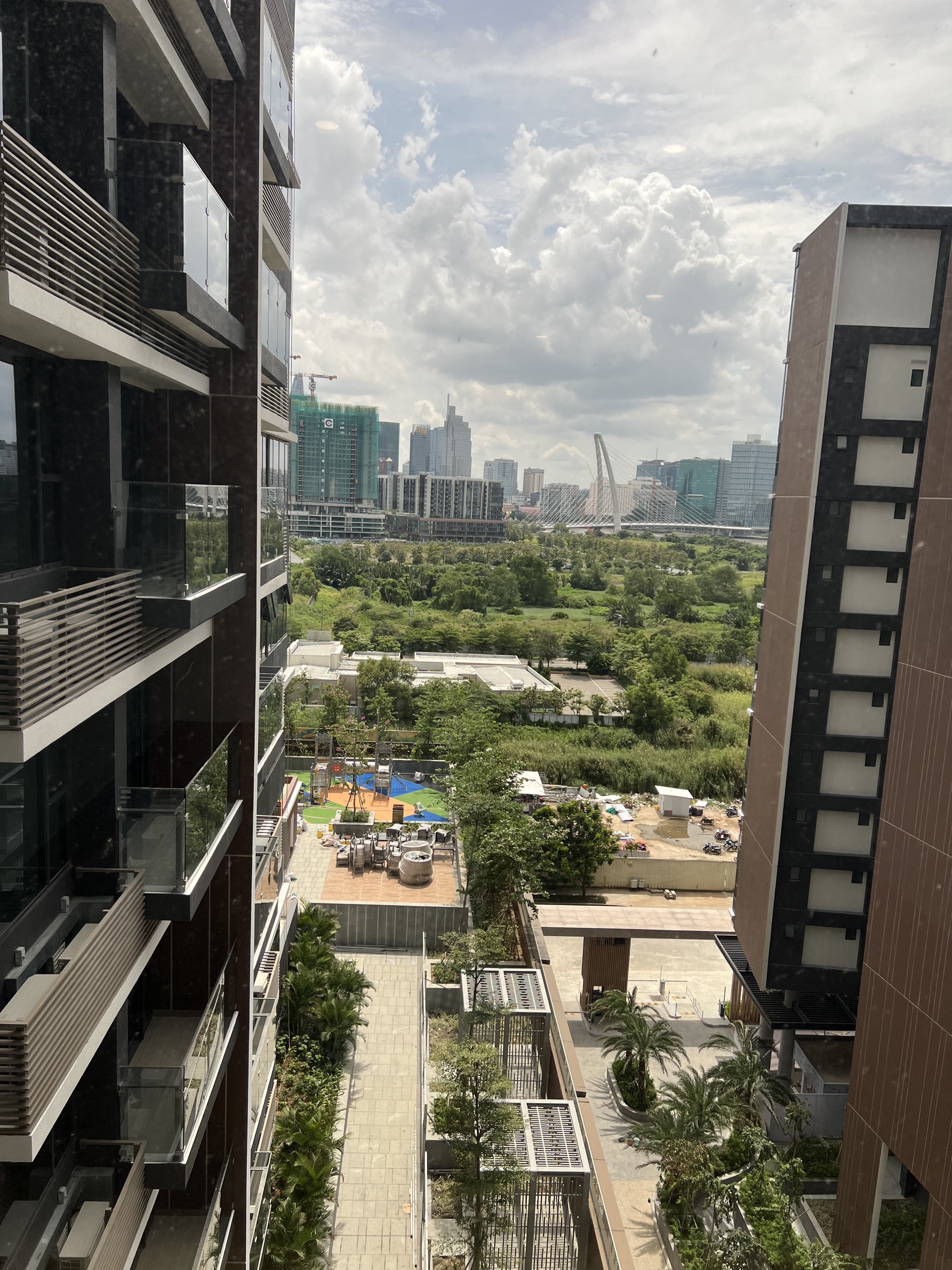 Hàng hiếm căn 2PN vị trí đắc địa view sông Landmark 81_thumbnail_4