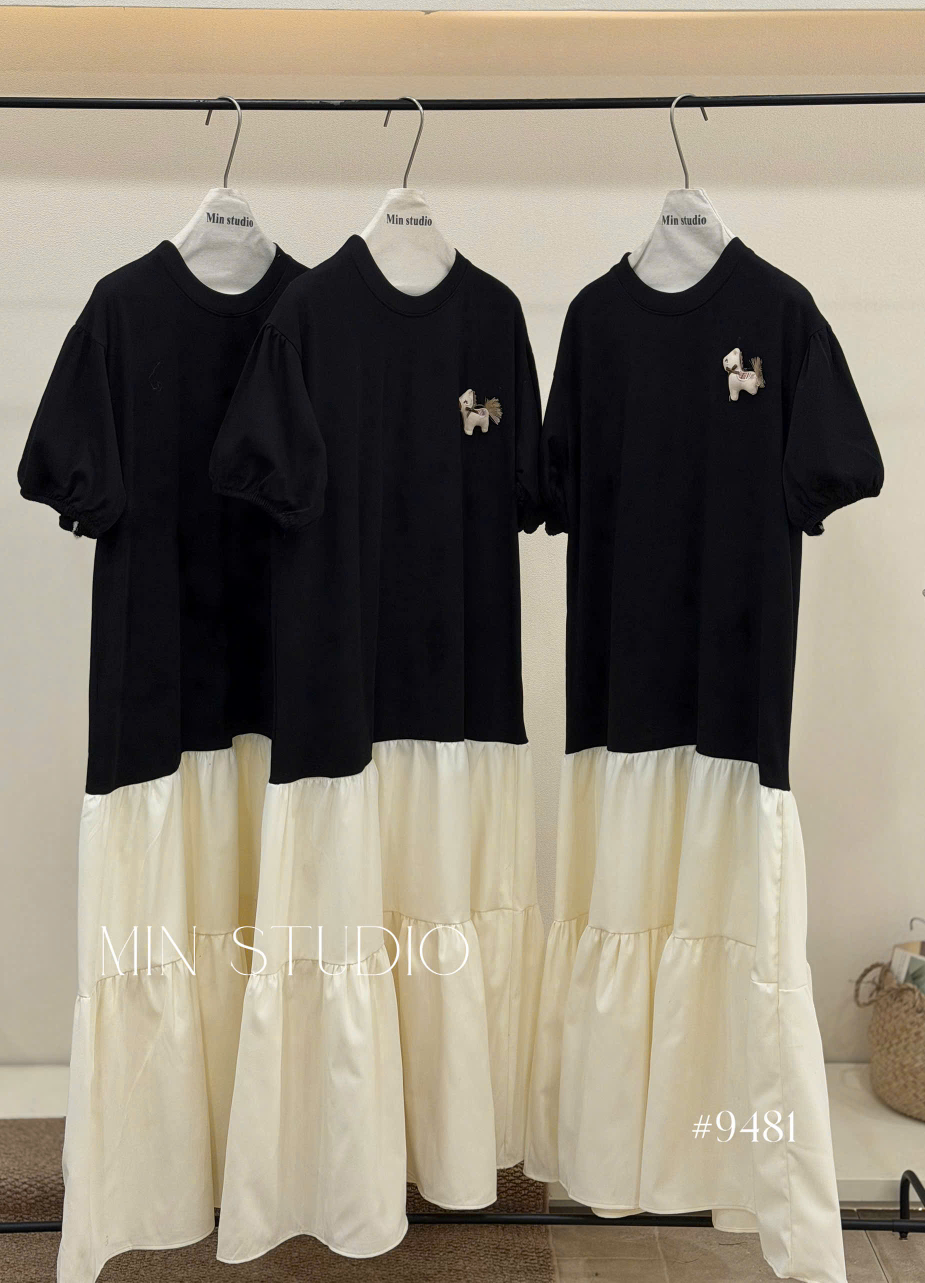 HV4 Đầm suông đính ngựa