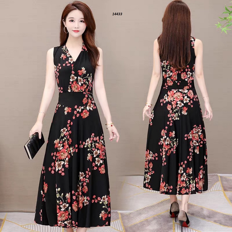 14433-Đầm xòe sát nách cổ đắp chéo, họa tiết nền đen hoa đỏ _thumbnail_2