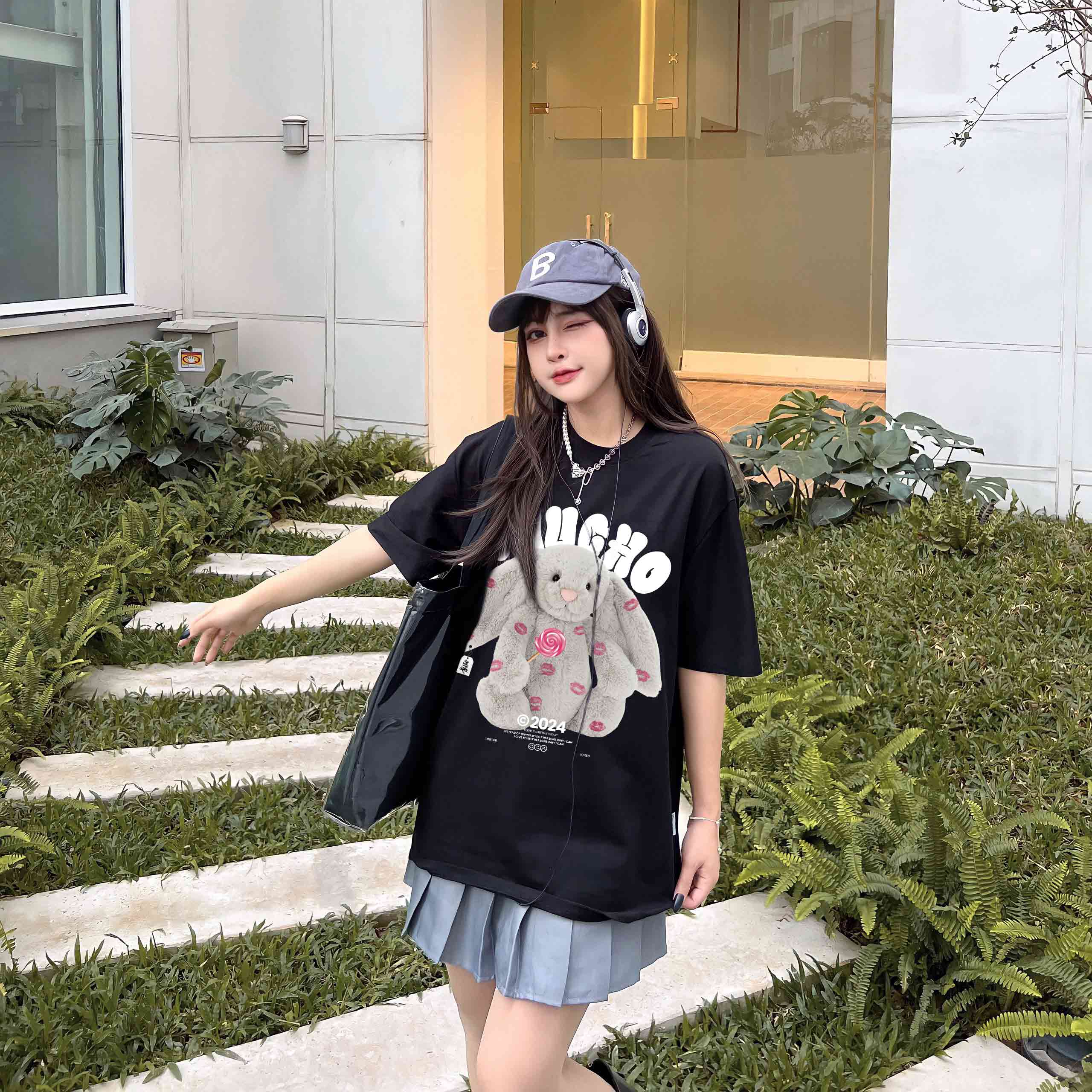 Áo thun thỏ Bunny form rộng local brand ATD1255 Miucho tay ngắn cổ tròn in mix_thumbnail_5