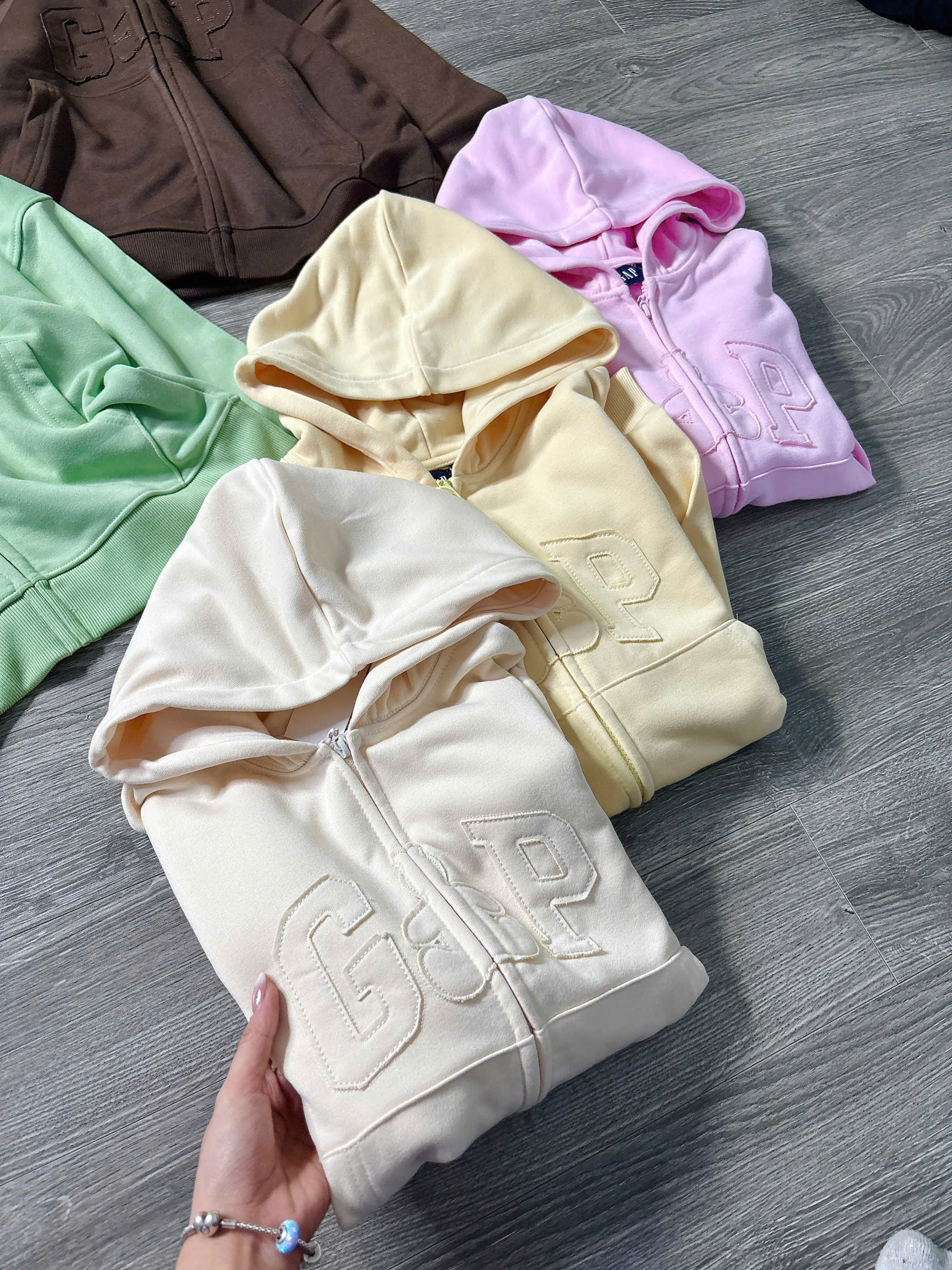 Áo khoác có nón xịn ( KEM )_thumbnail_8