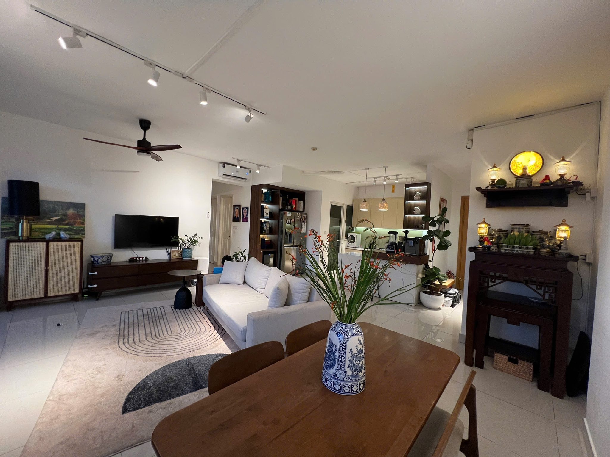 Nhà đẹp, giá rẻ - PKD Vista Verde tung list căn hộ chuyển nhượng 3PN, full nội thất đẹp