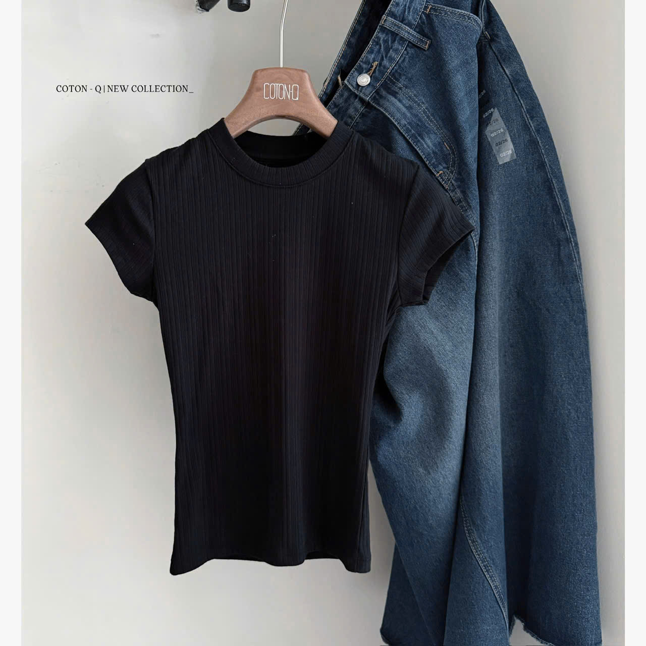 Áo thun gân ôm ( ĐEN )_thumbnail_2