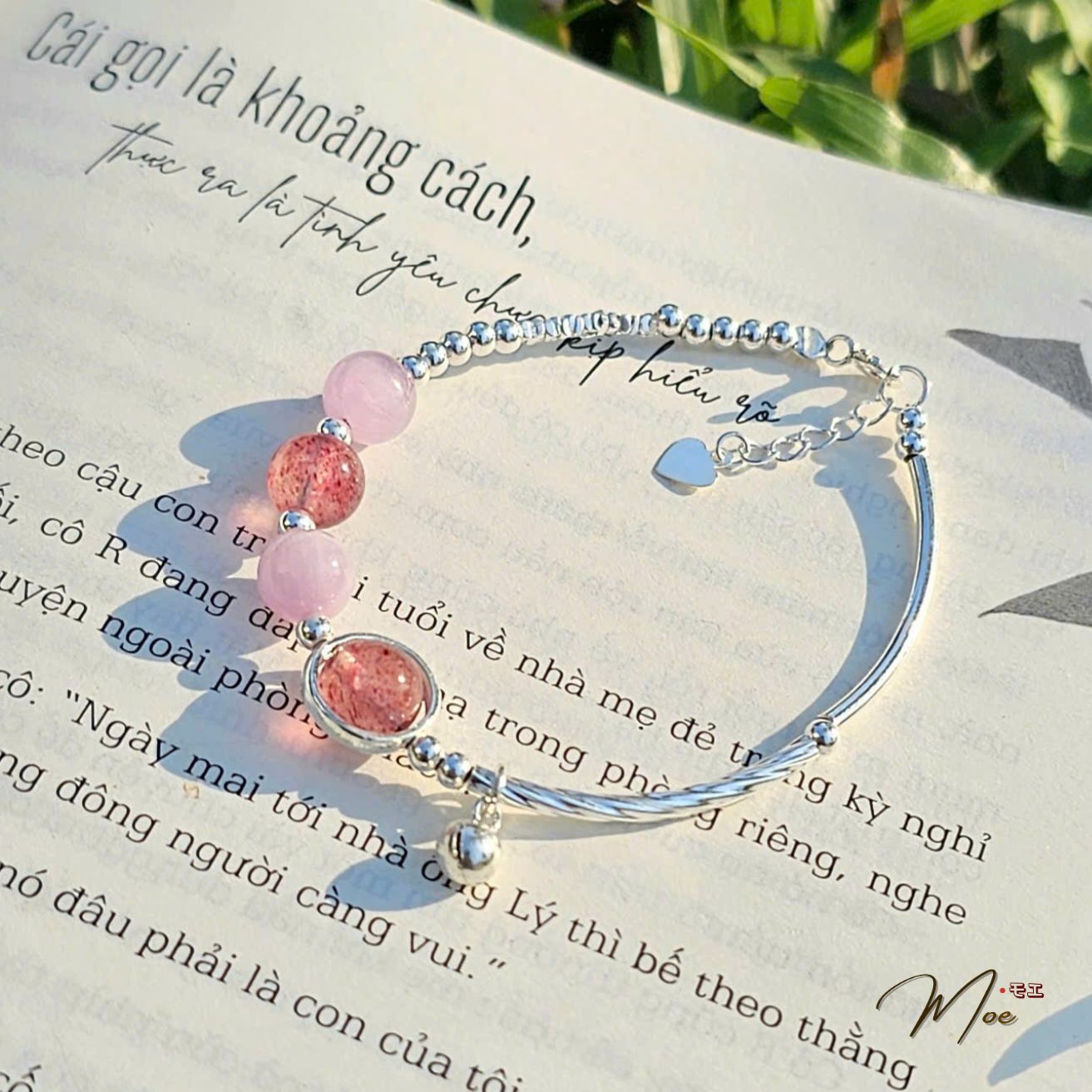 PT210 - Vòng tay thạch anh hồng & dâu hồng mix chuông bạc_thumbnail_1