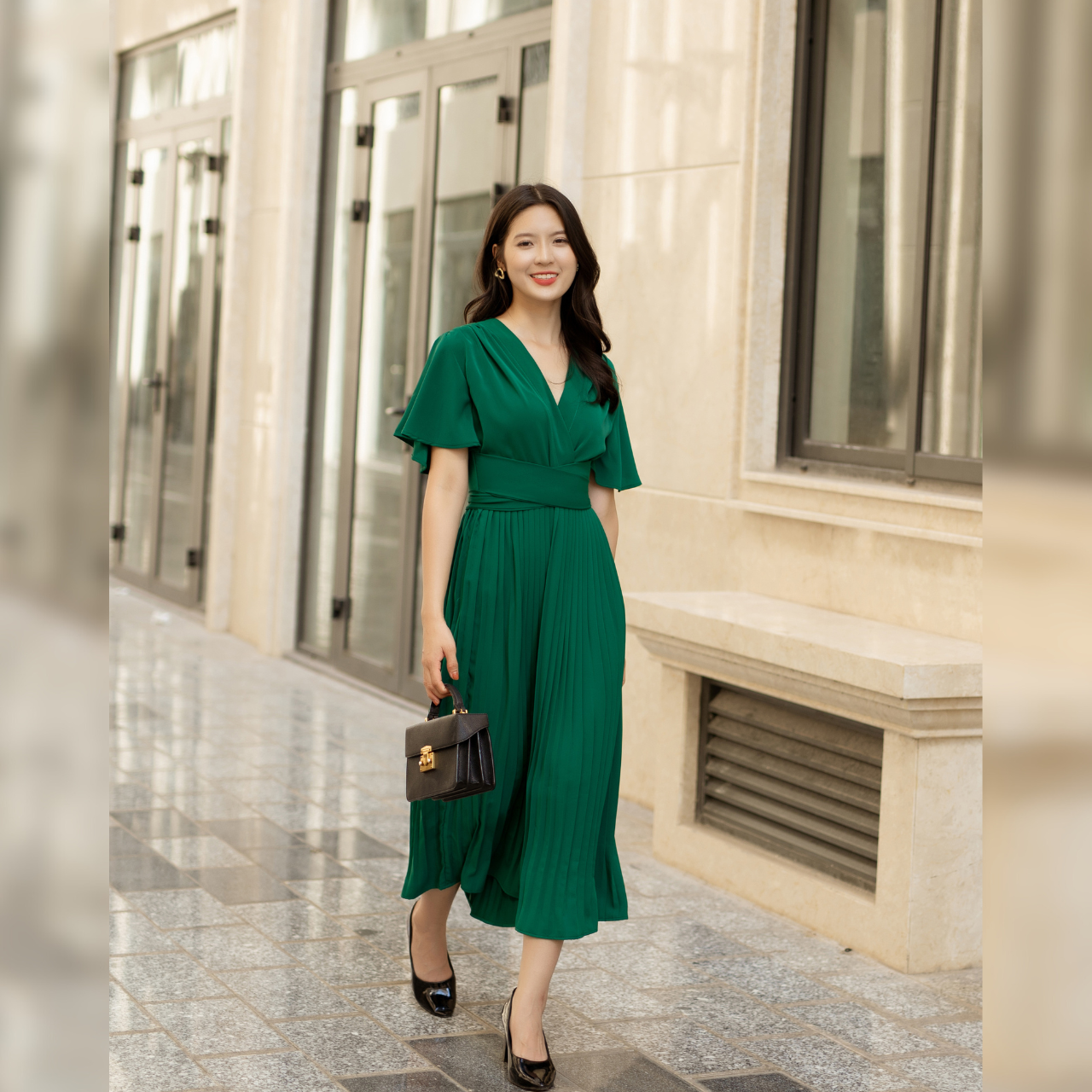 Váy xòe xếp ly cổ V tay cánh tiên_thumbnail_5