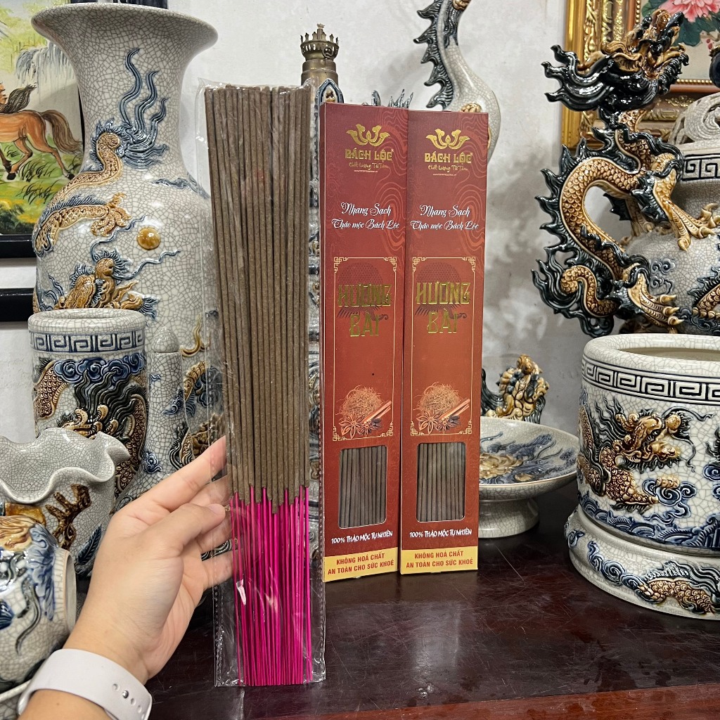 Nước lau ban thờ đồ thờ cúng Nước thơm Trầm hương ngũ vị Bách lộc sạch thơm khử mùi tẩy uế 500ml_thumbnail_2