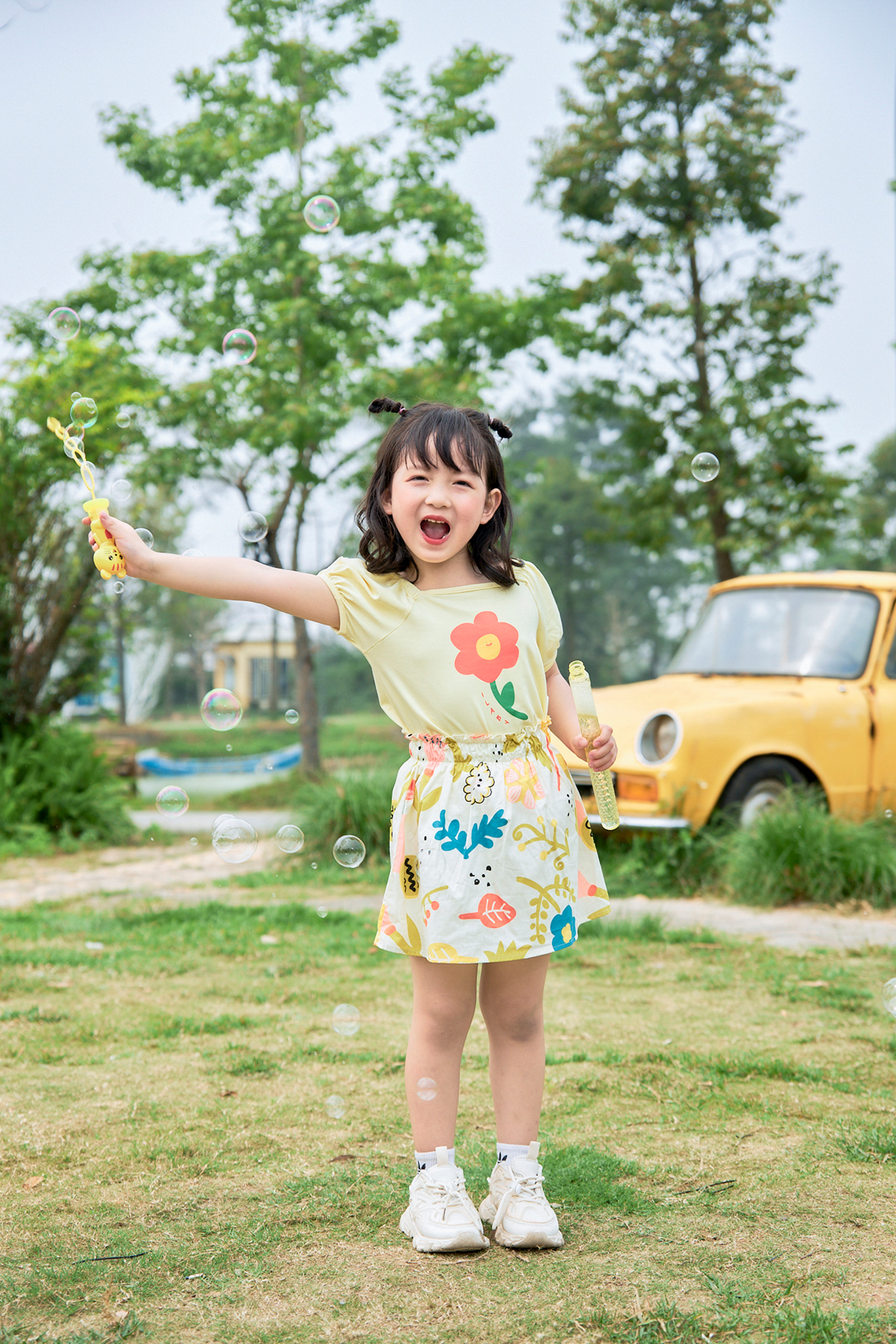 Set áo thun in hình kèm chân váy thô hoa_thumbnail_2