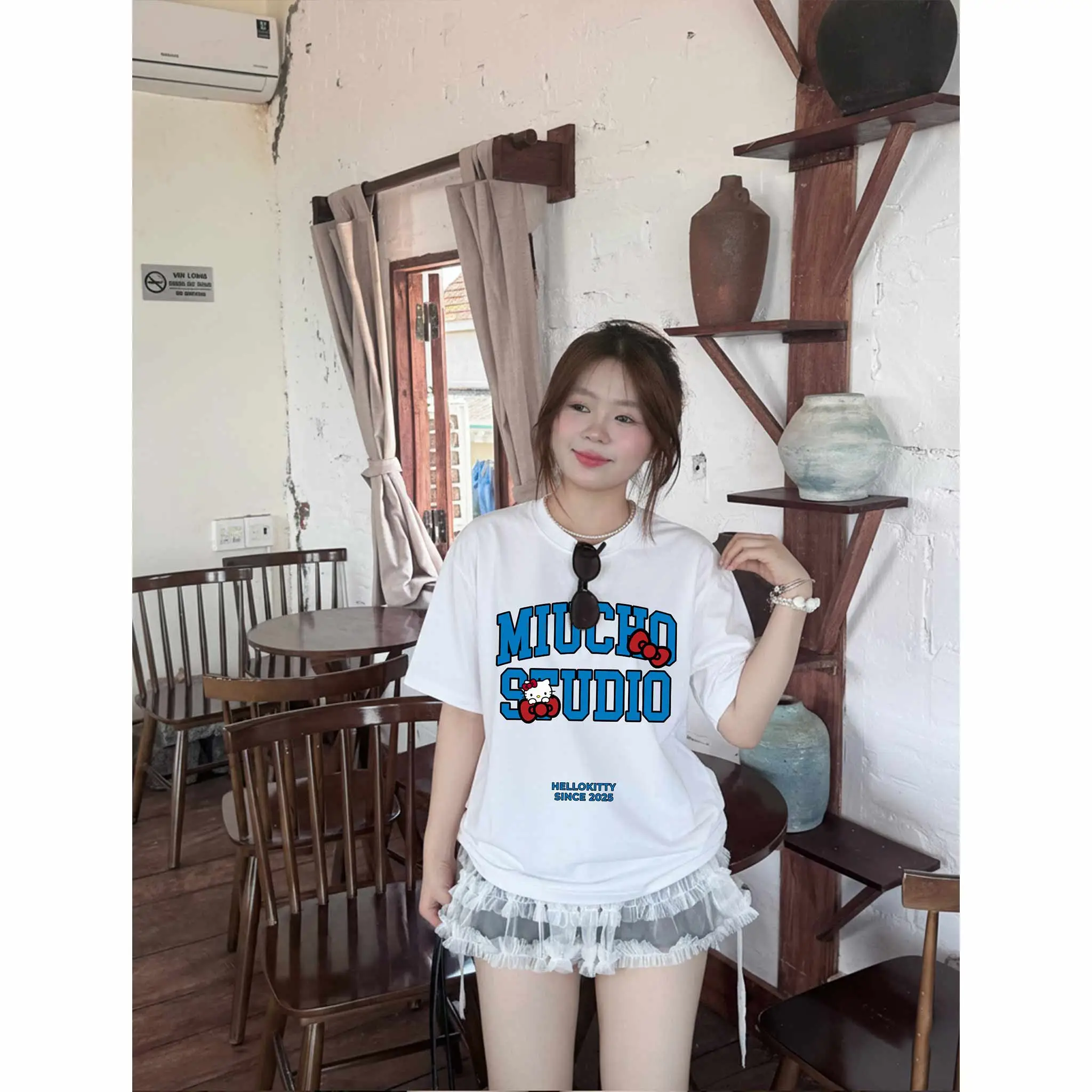 Áo thun boxy Miucho Studio chất vải thoáng mát mềm mại in chữ local brand hình Kitty nhiều màu 2803_thumbnail_7
