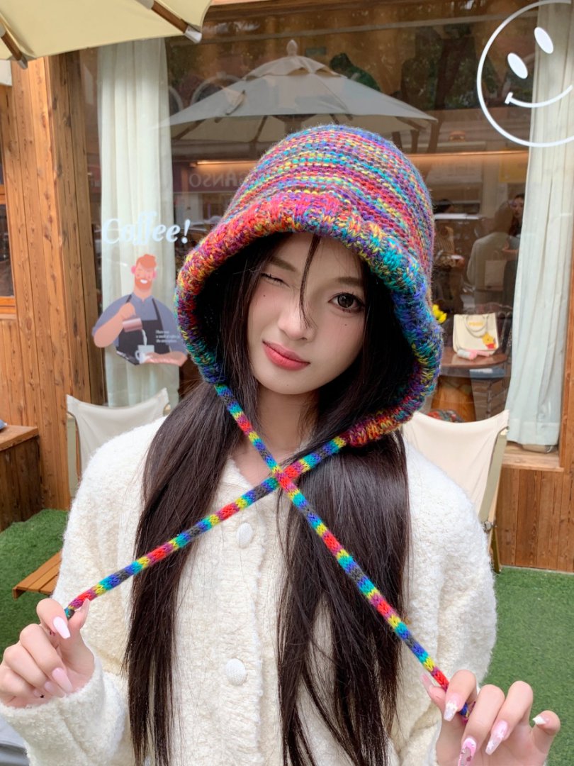 Mũ len đa sắc trùm tai buộc dây HZ2508