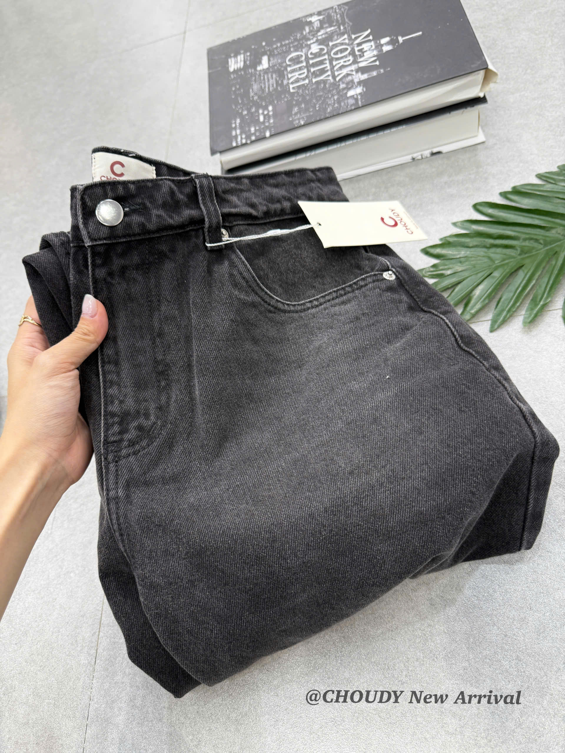 SALE Q26 QUẦN JEAN SUÔNG ĐEN_thumbnail_1