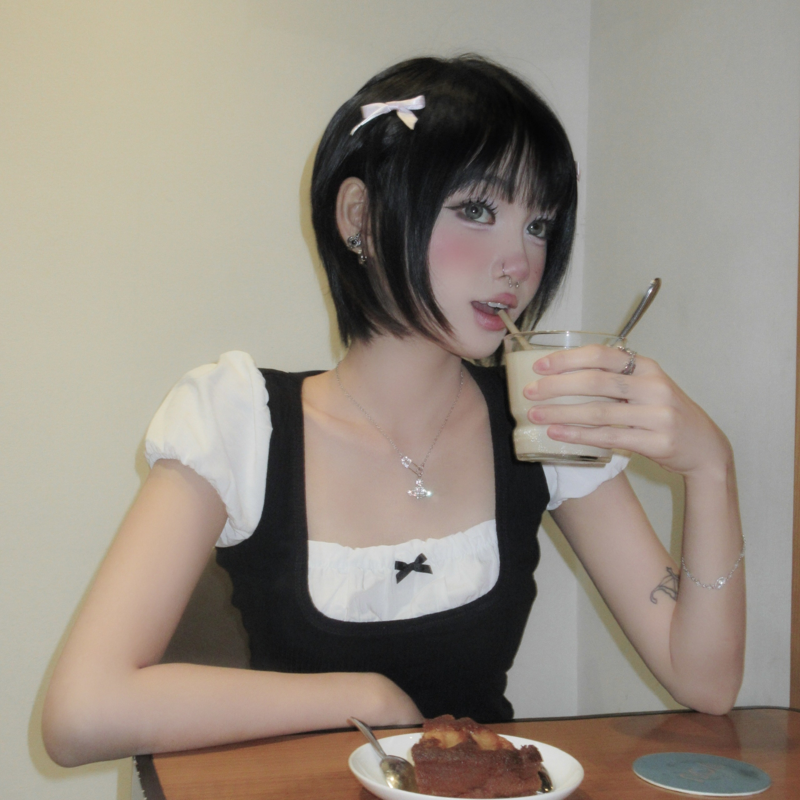 VICTORIA TOP_thumbnail_2