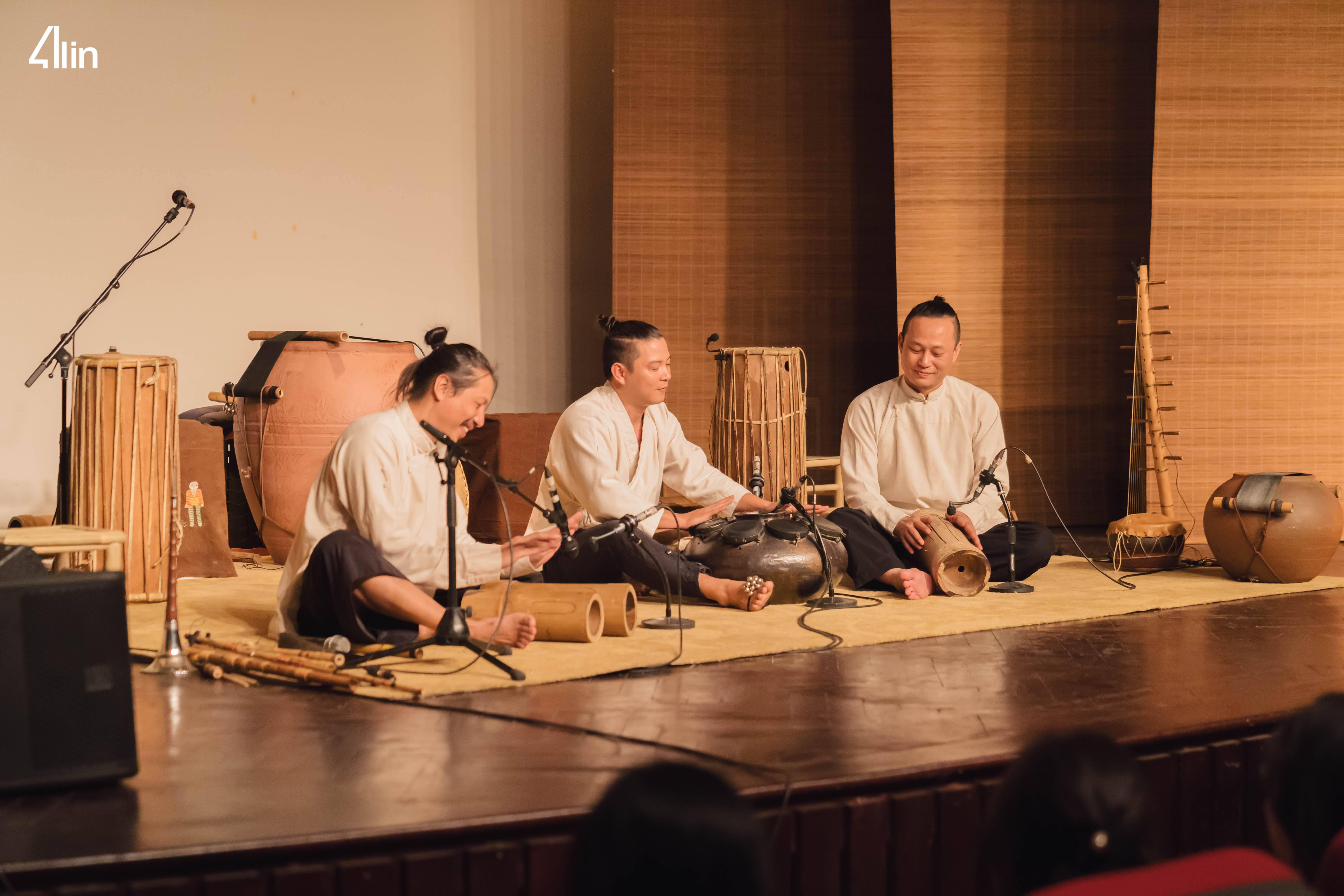 KeChuyenNghinNam-203