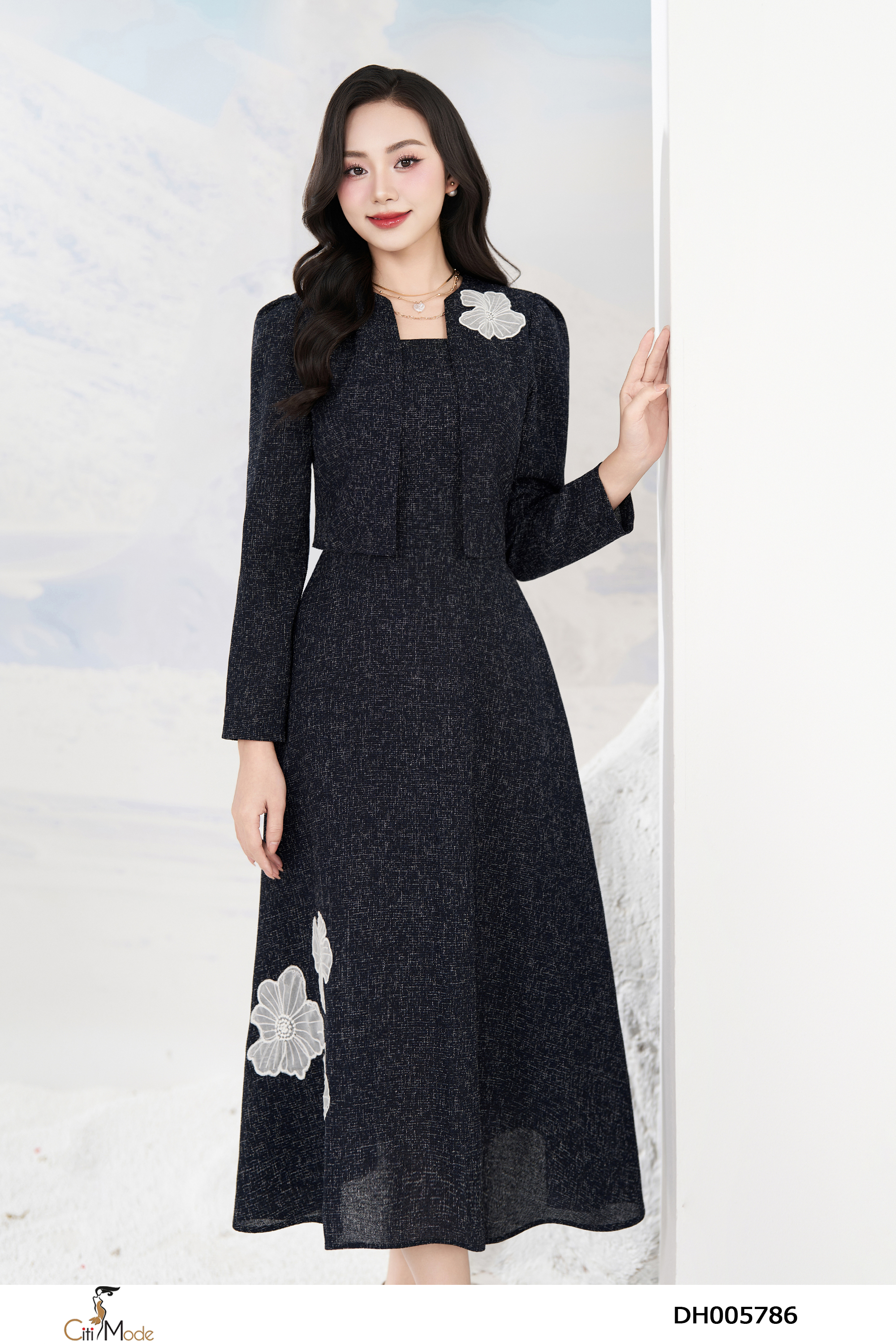 Đầm xòe dạ tím than tay dài đính hoa 3D_thumbnail_3