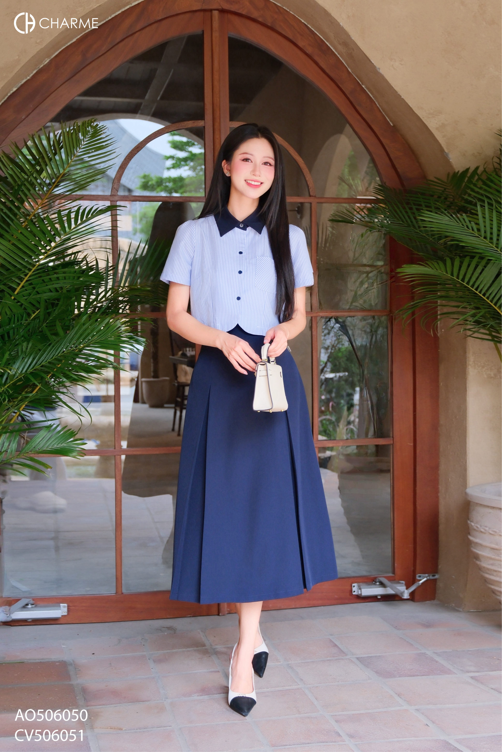 Áo vạt tròn túi ngực