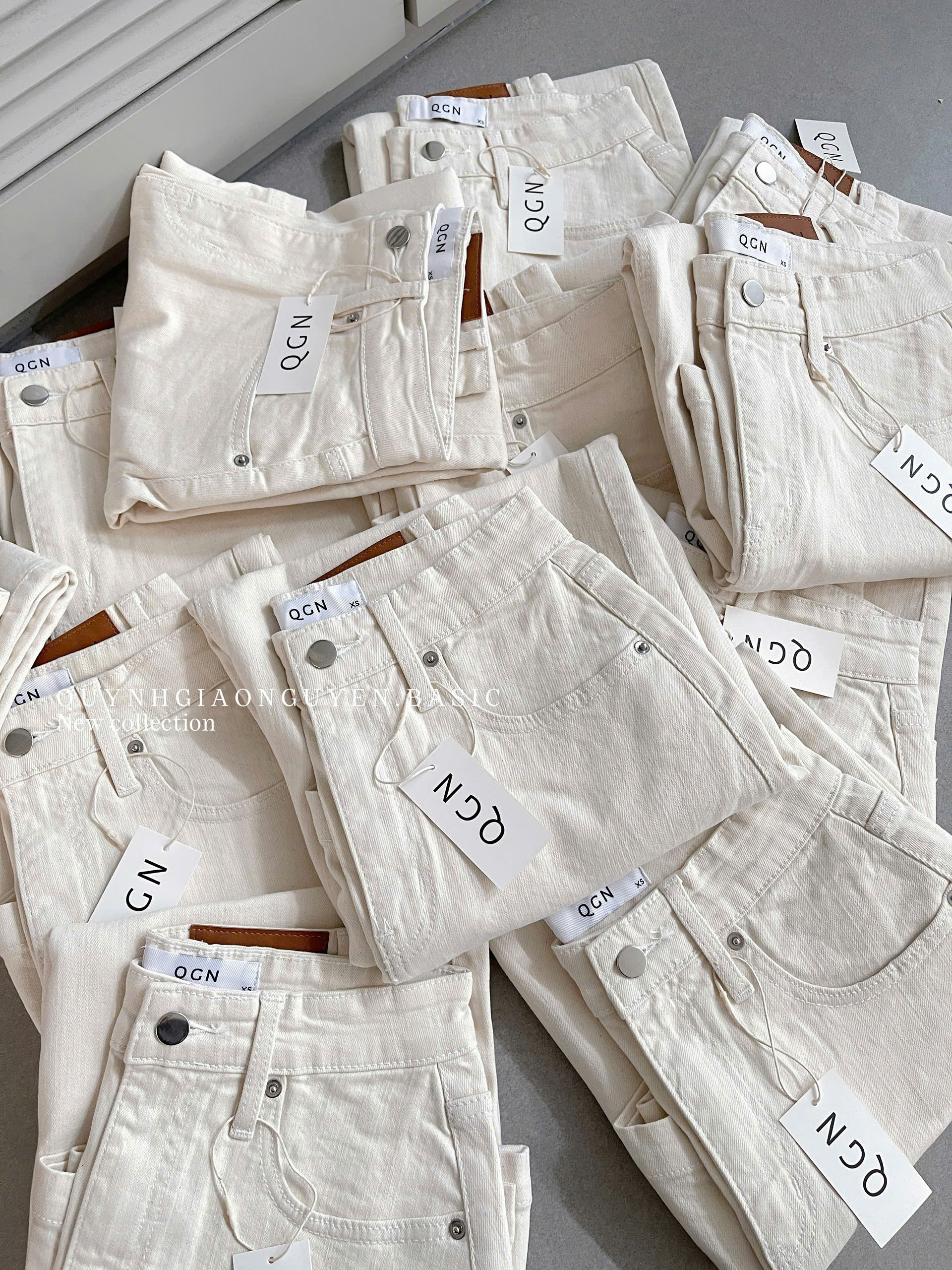 Chân váy trắng kem QGN ( KO XẺ TÀ )_thumbnail_2