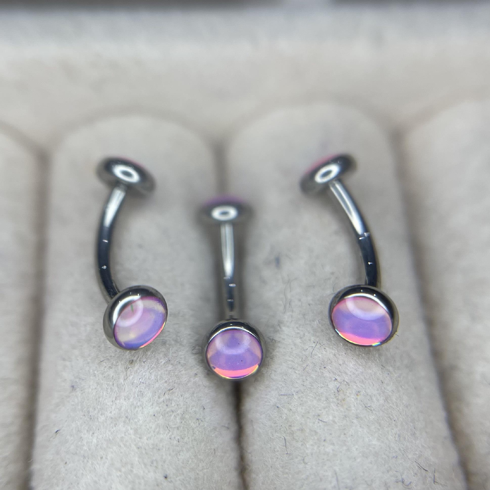 banana titan hai mặt đá dán hologram tím hồng size 8 