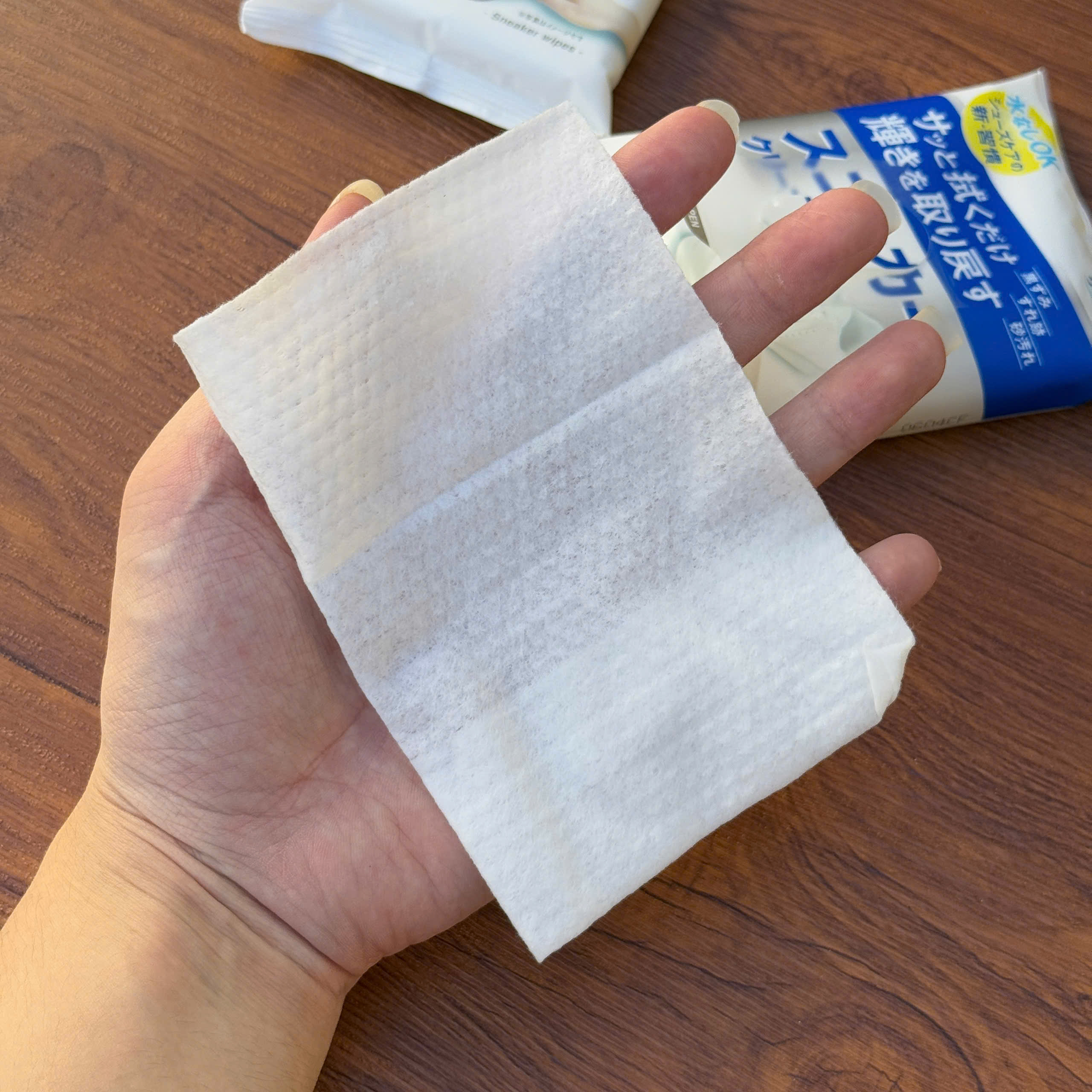 SET 2 Gói 20 Tờ Giấy Ướt Làm Sạch Giày Life-do_thumbnail_4