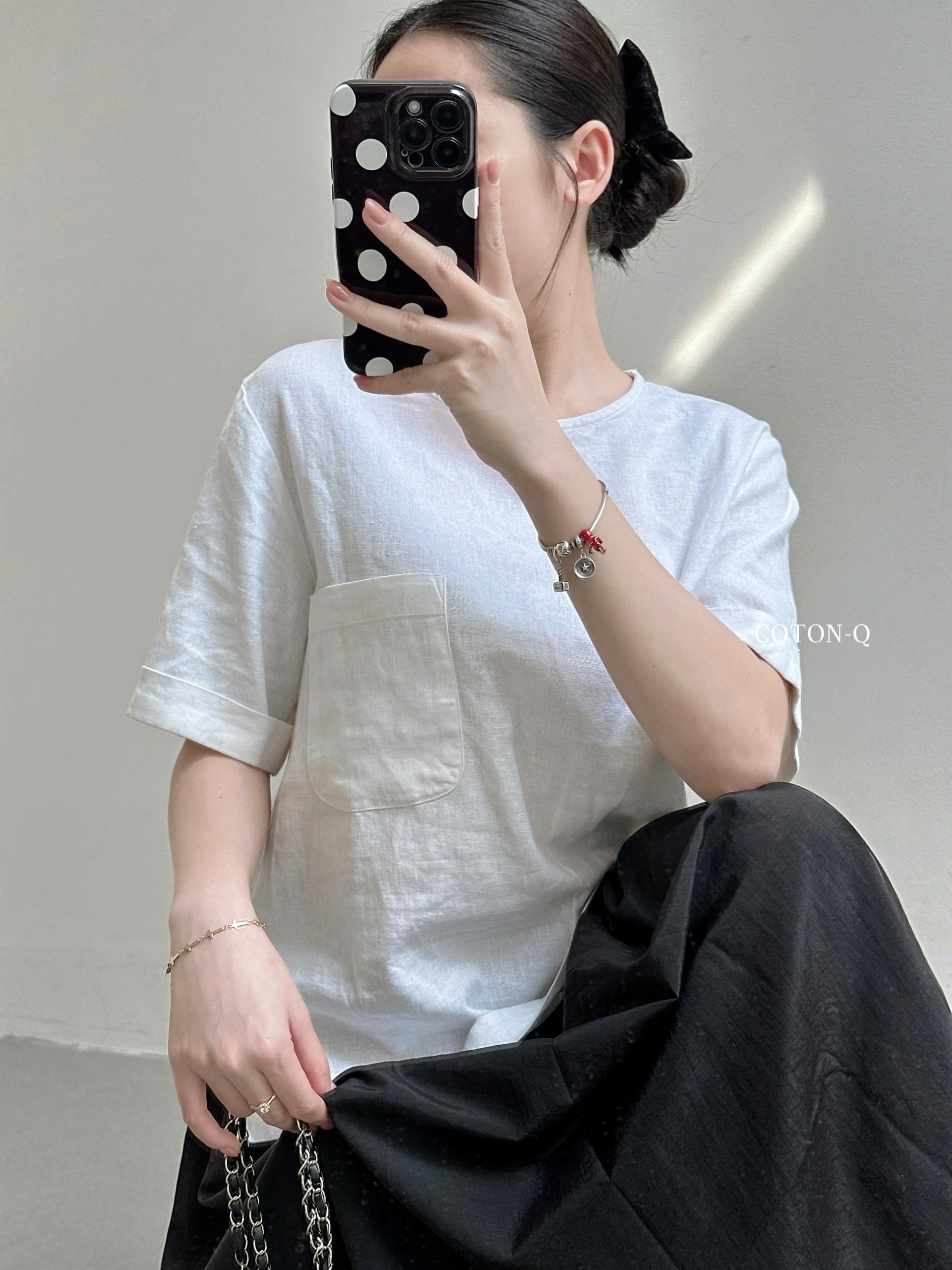 Áo thun tay ngắn Coton Q linen phối túi_thumbnail_6