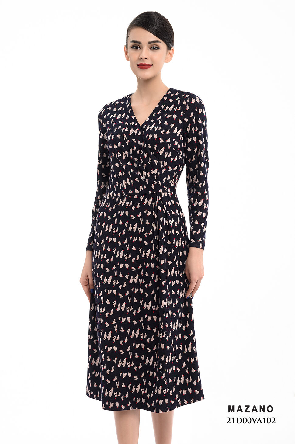 Đầm len xếp ly eo chân rủ_thumbnail_3