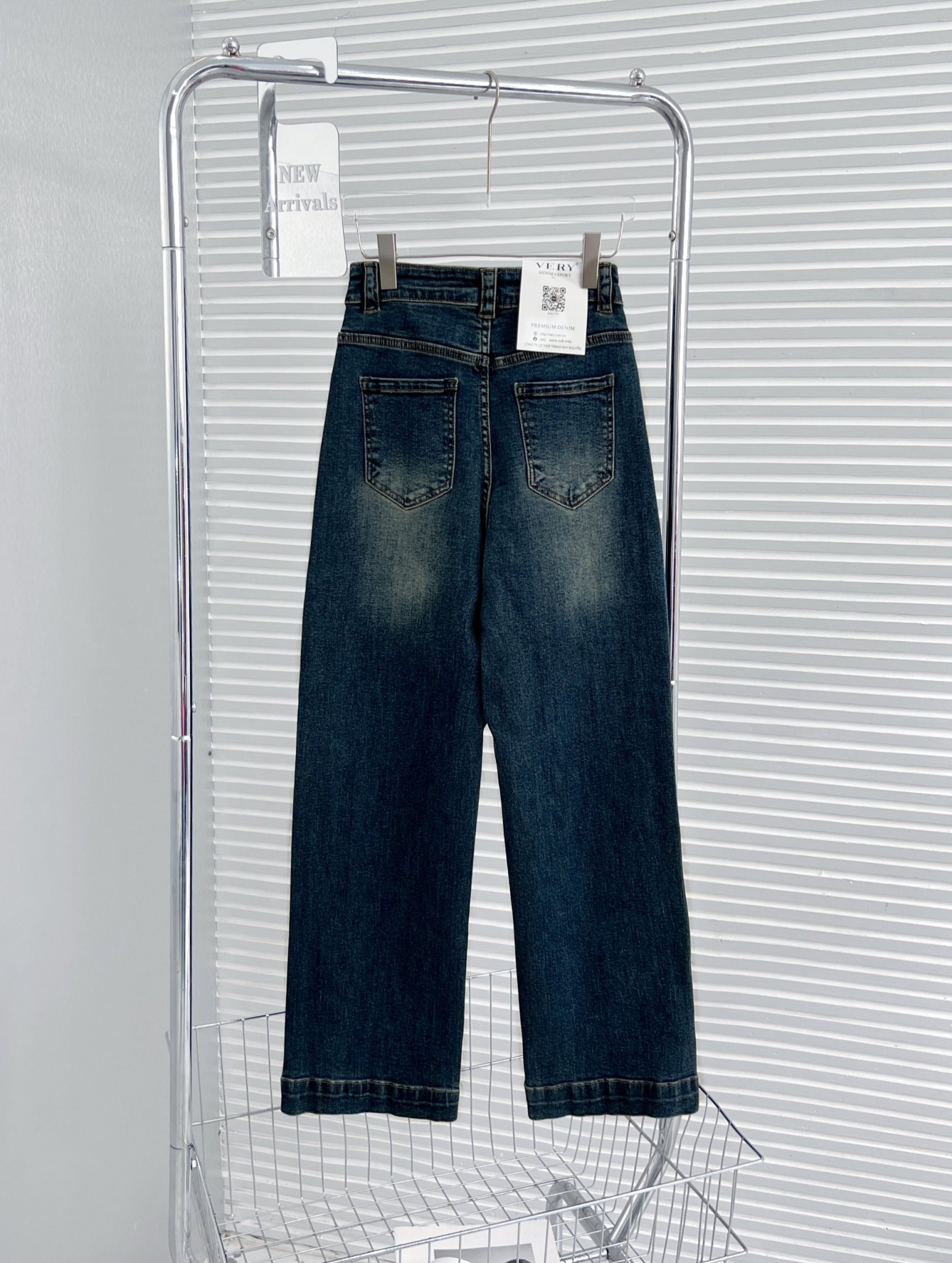 Quần Jean Suông Phối Được Đa Dạng Phong Cách_thumbnail_2