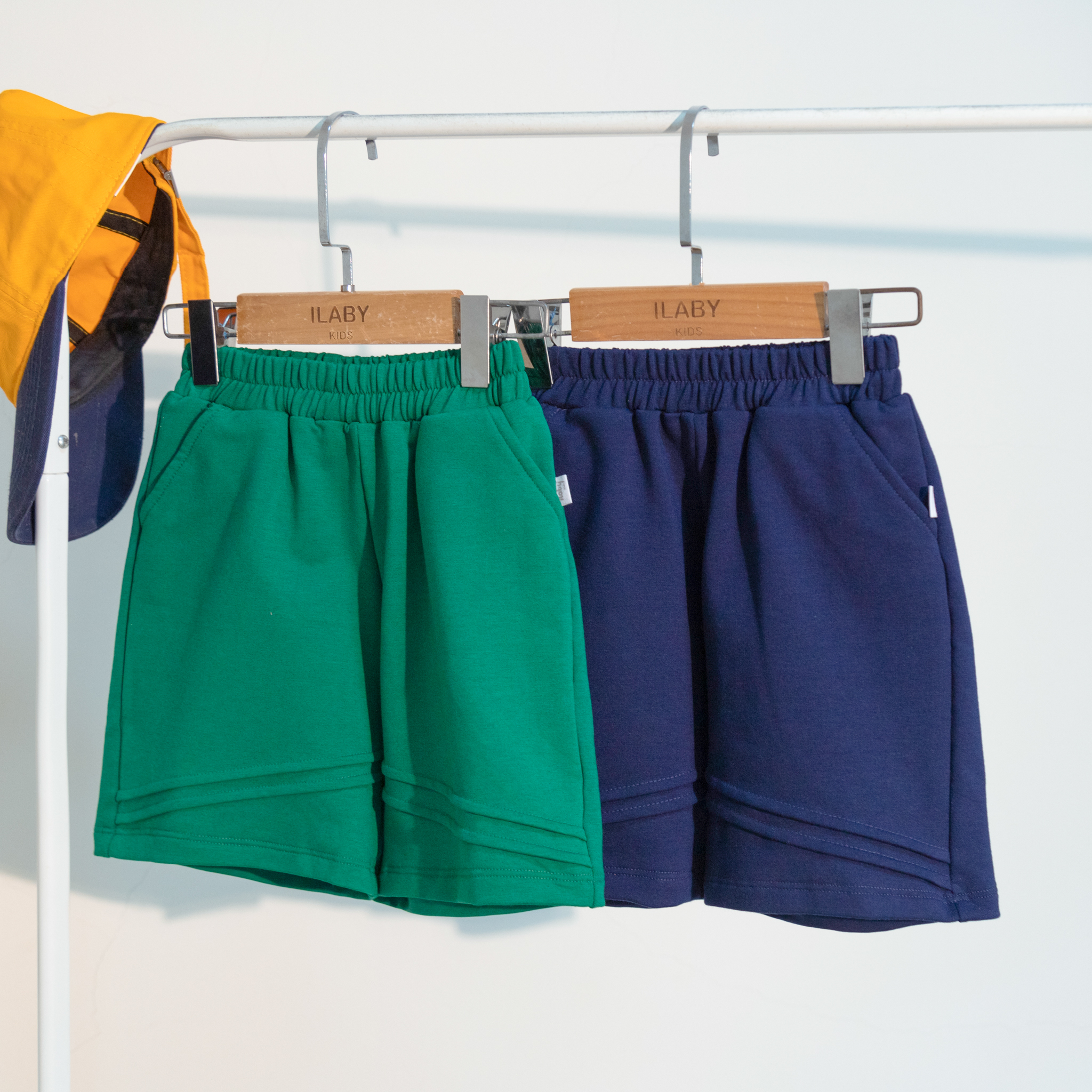 Quần lửng gập mí chéo thân trước_thumbnail_2