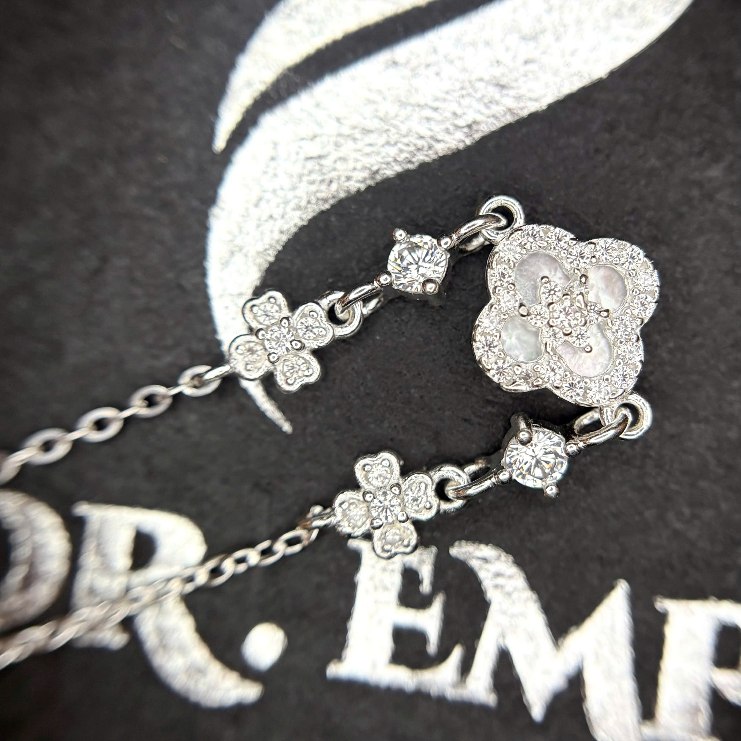 Vòng tay bạc xi kim Vancleef trắng_thumbnail_2