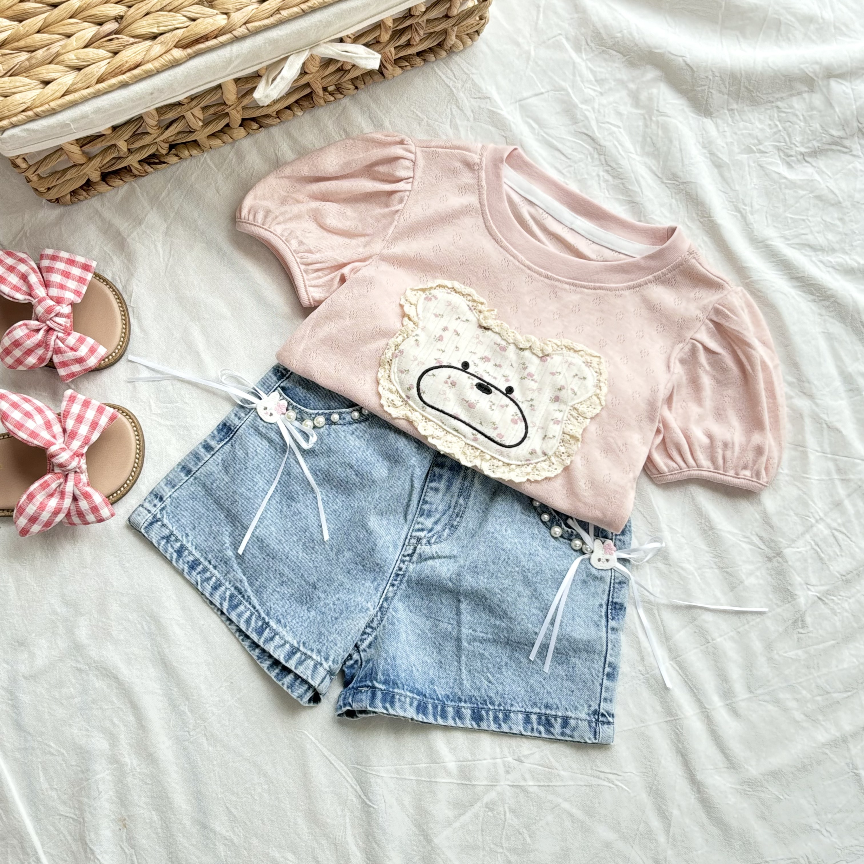 (A24) Áo thun mềm họa tiết chú gấu màu hồng siêu dễ thương thời trang bé gái mẫu hè 2025 QCCC_thumbnail_0