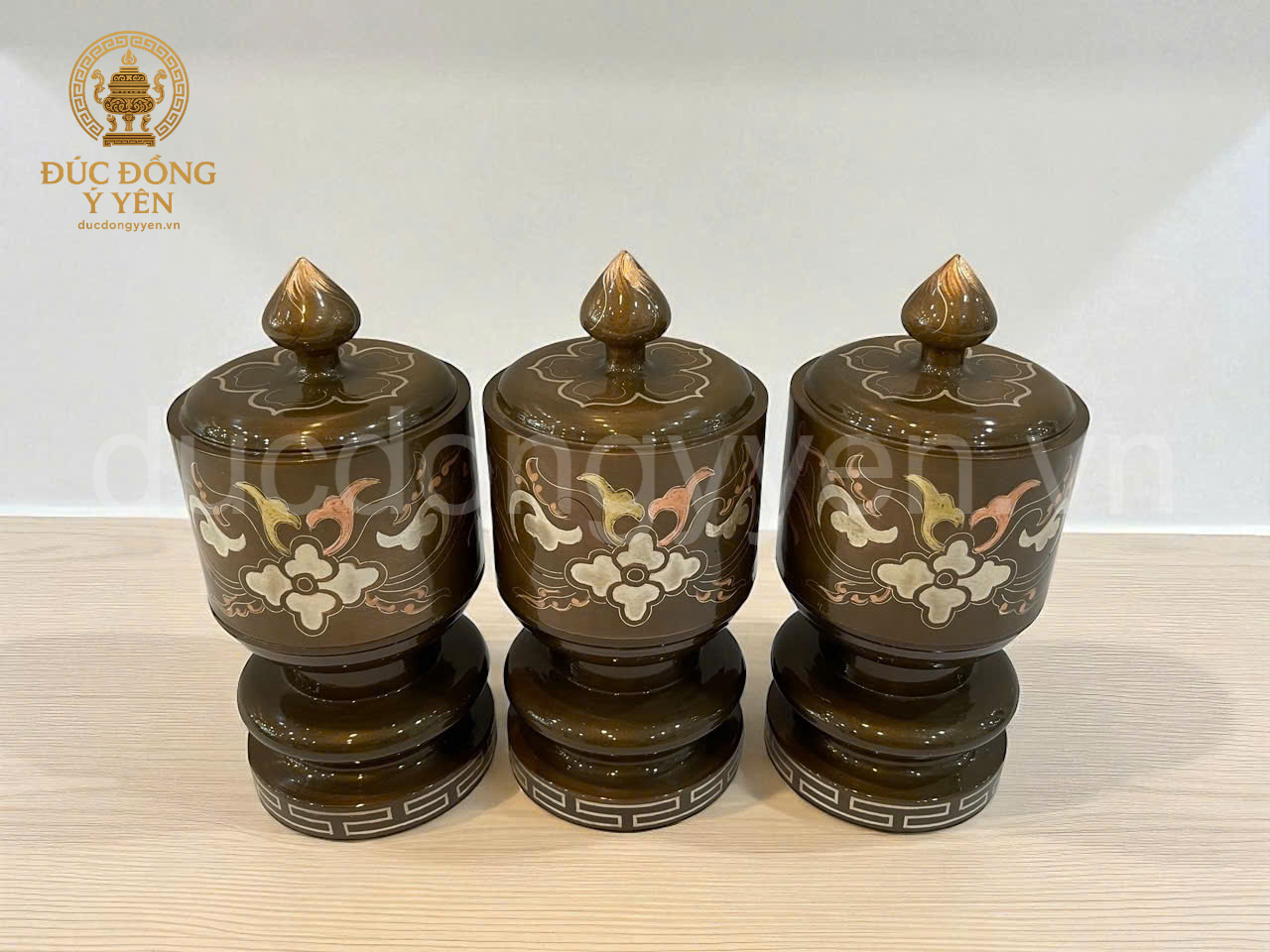 Bộ đài thờ đúc đồng đỏ khảm tam khí _thumbnail_2