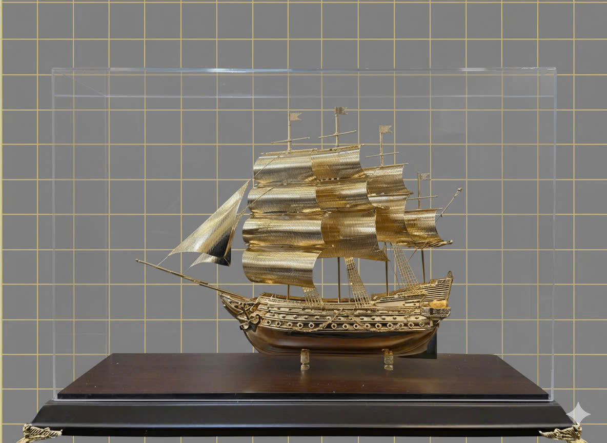 Thuyền buồm mạ vàng 24K mẫu trơn KT 50x34x18cm ( DxRxC )_thumbnail_1