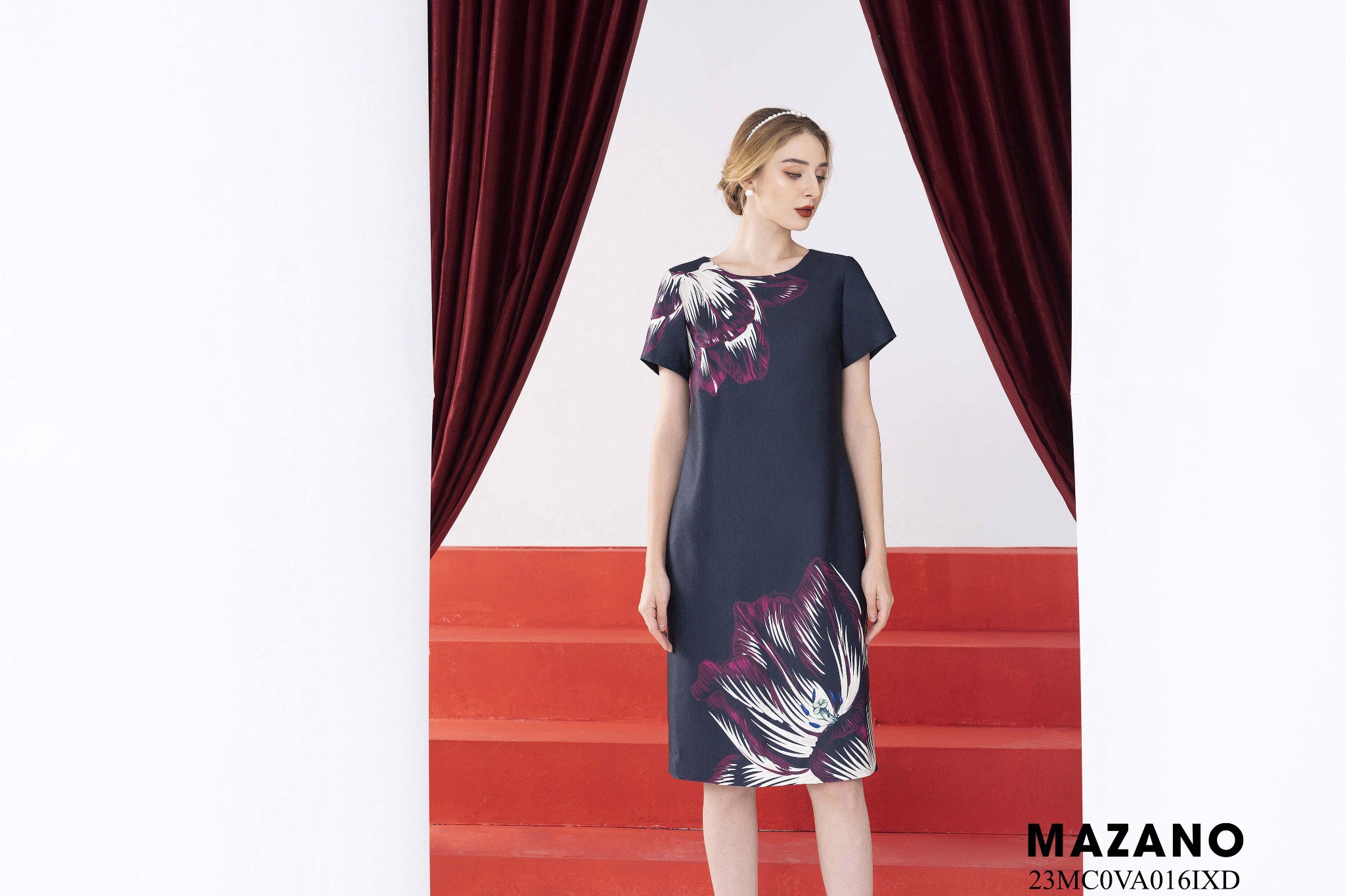 Váy Đầm Suông Vải gấm vân chìm Hoạ tiết cách điệu Cổ tròn Tay ngắn Dài qua gối_thumbnail_2