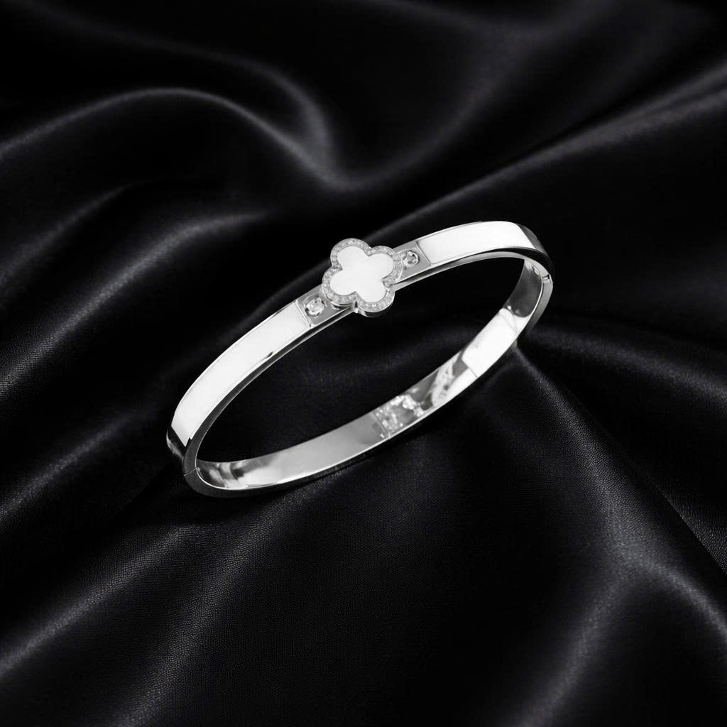 Vòng tay cuff vancleef trắng_thumbnail_3