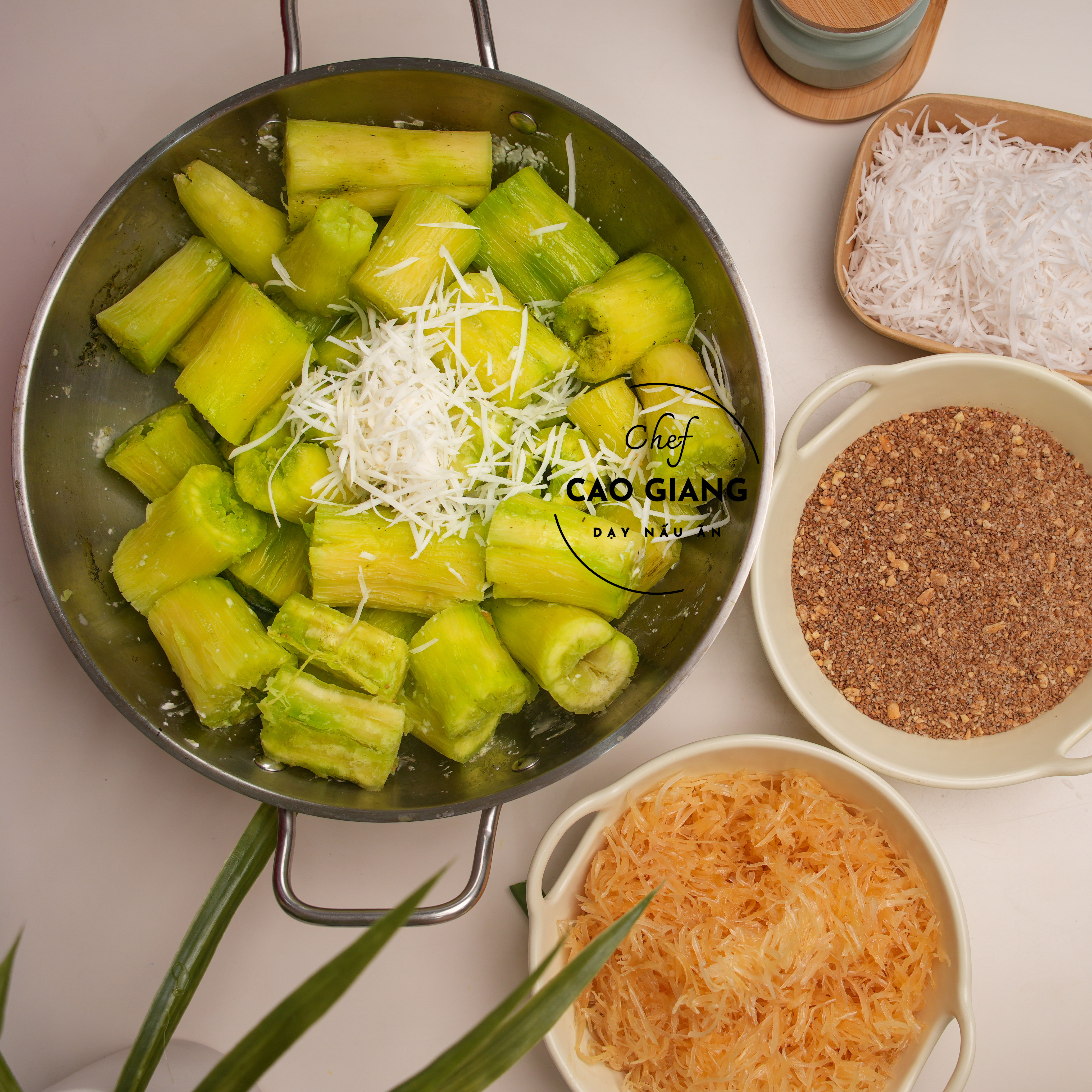 Lớp Sắn Om Cốt Dừa Lá Nếp_thumbnail_5