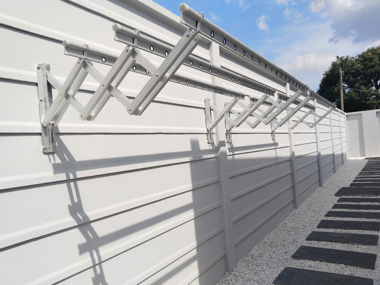 ราวตากผ้าติดผนัง Joshi J02