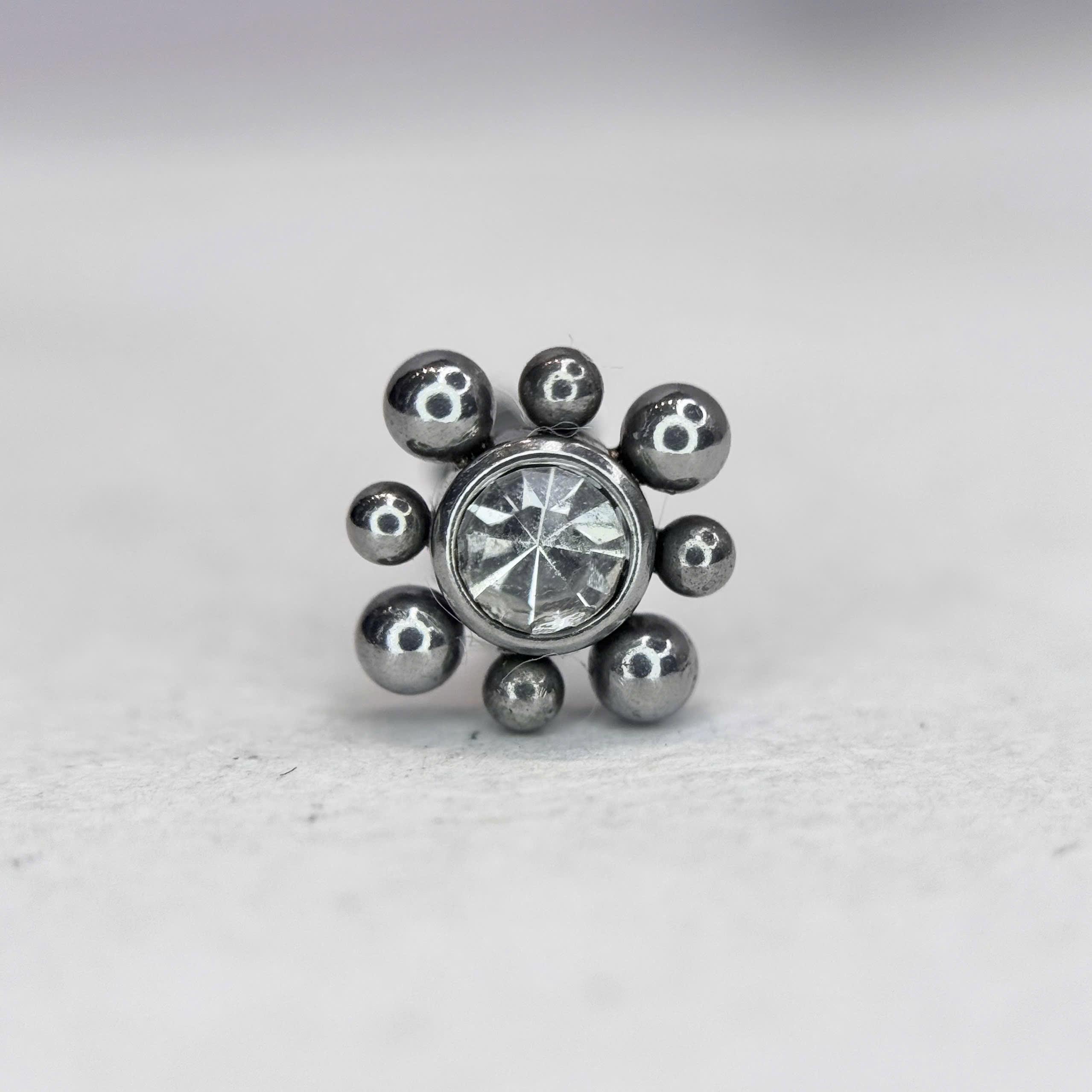 Khuyên kiểu đá bo 8 bi dẹt_thumbnail_1