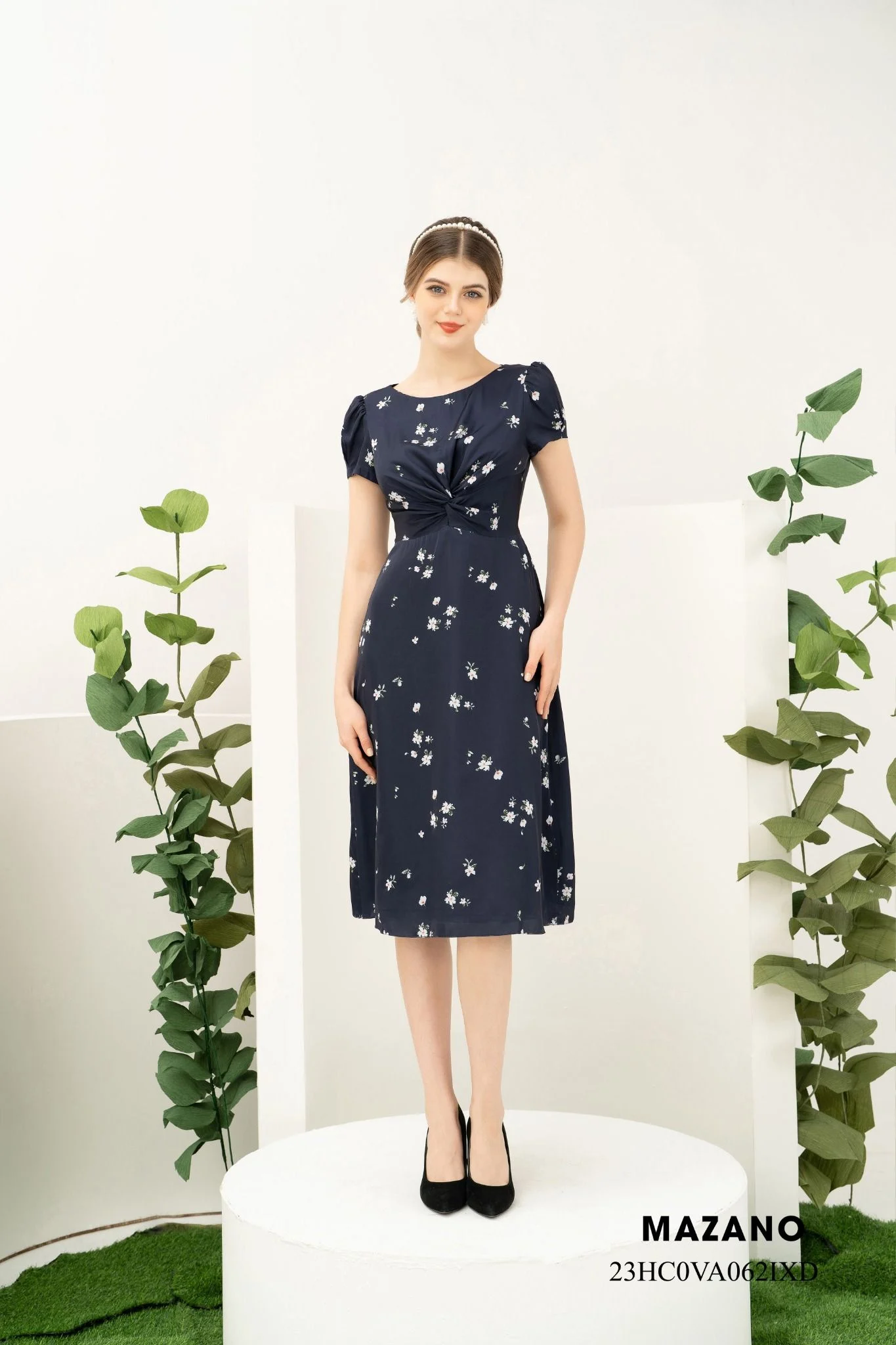 Đầm xoắn ngực chân rủ_thumbnail_0