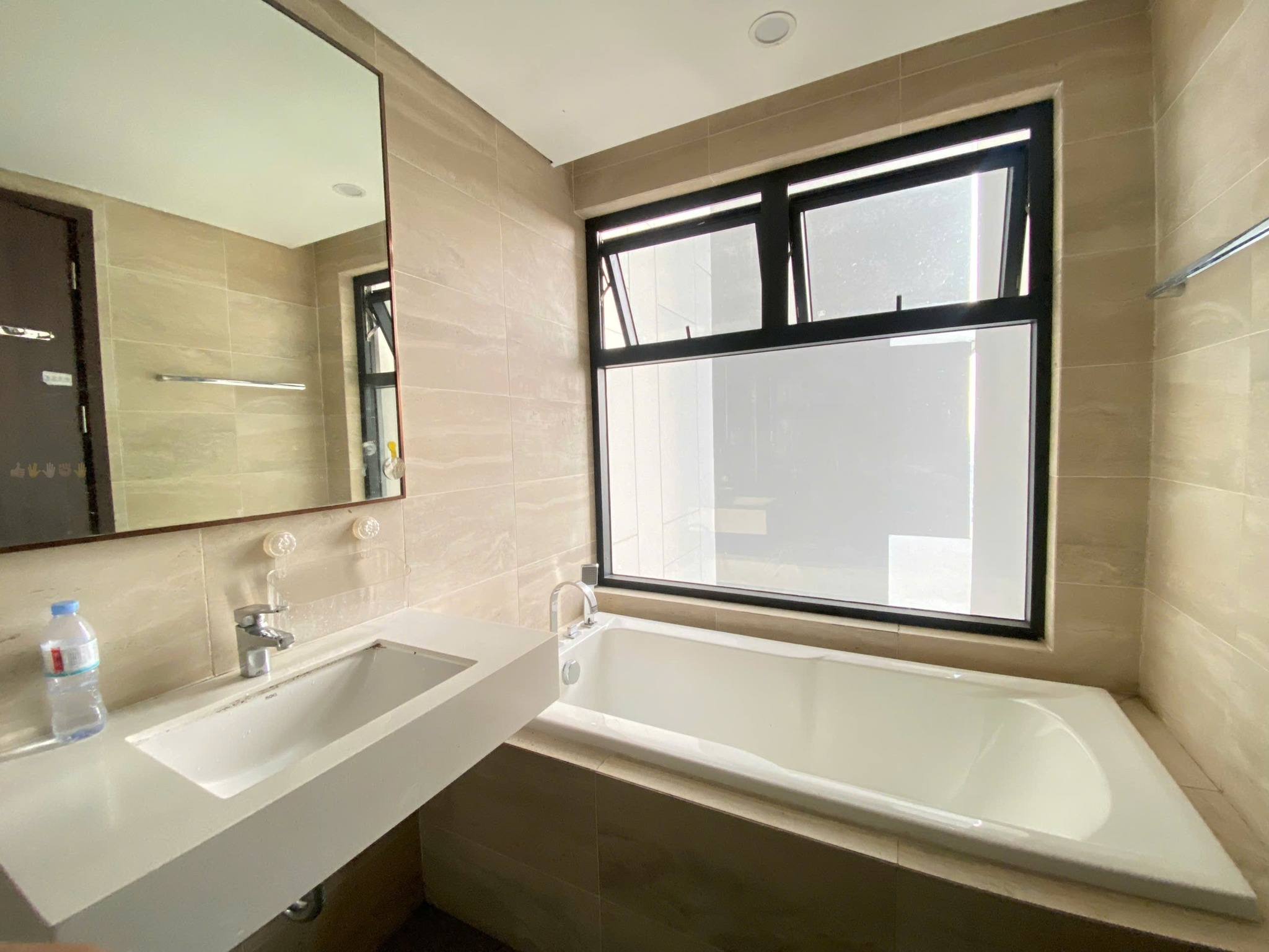 Cho thuê 3 phòng ngủ One Verandah - View sông SG hướng Tây Nam_thumbnail_4