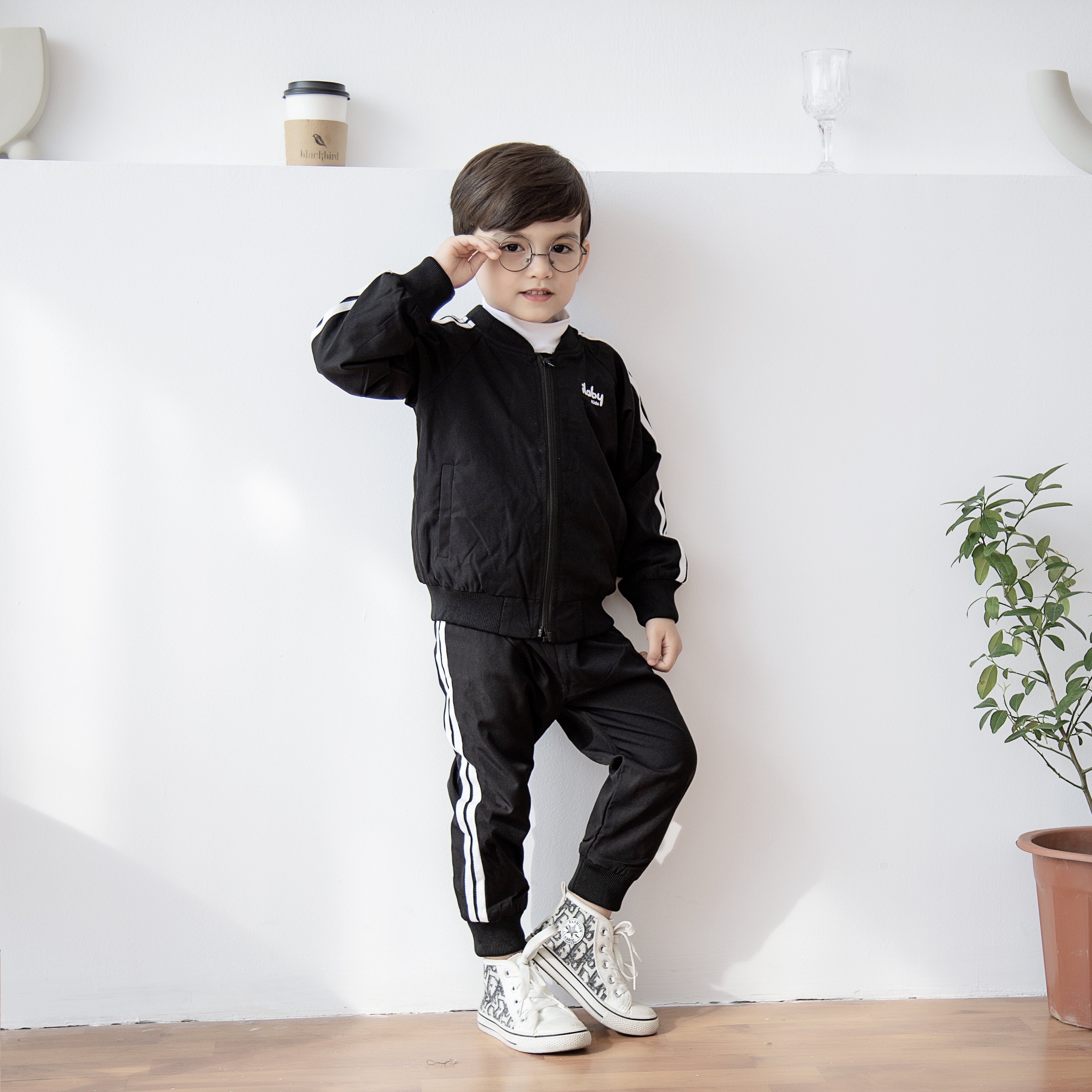 Bộ gió thể thao viền sọc_thumbnail_1