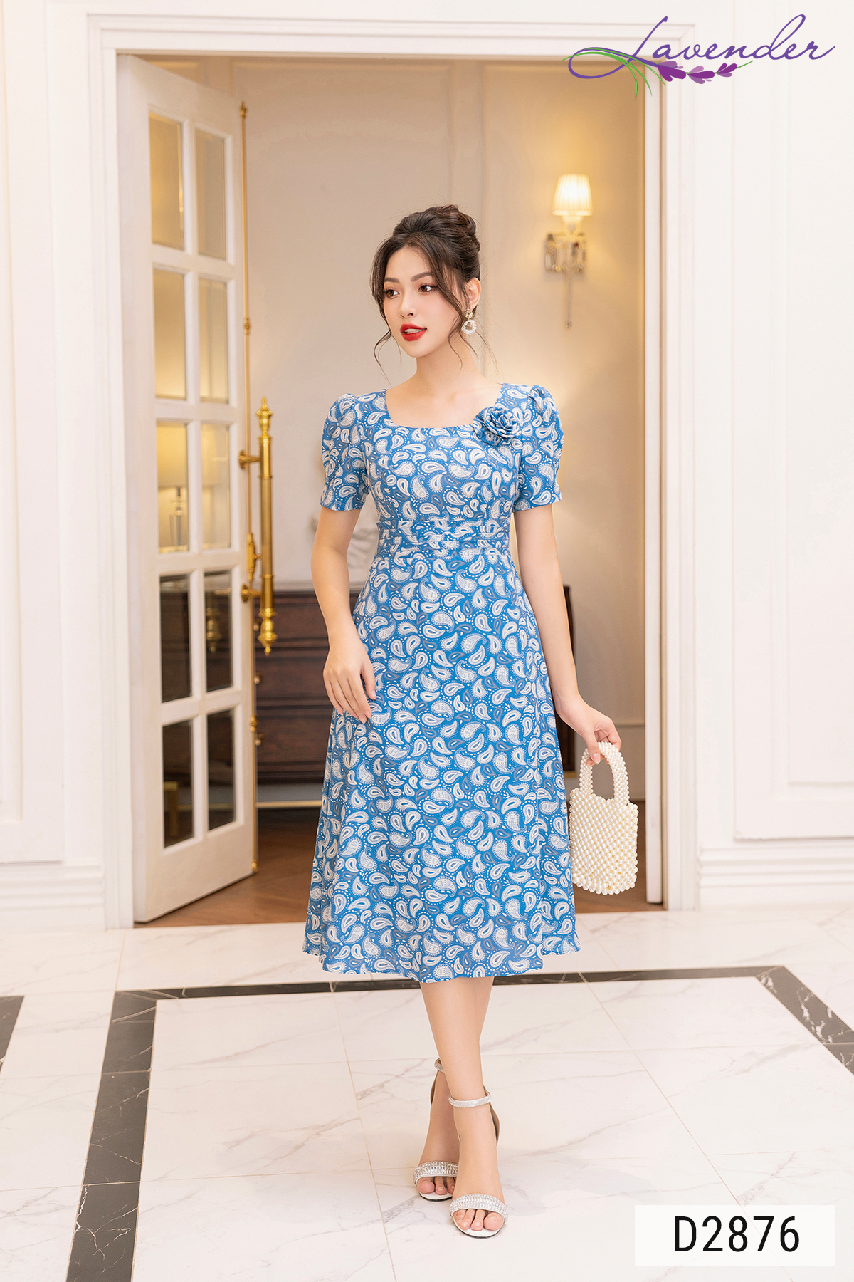 Đầm xòe công sở Thời trang Lavender xanh họa tiết lông vũ cổ vuông đính hoa D2876
