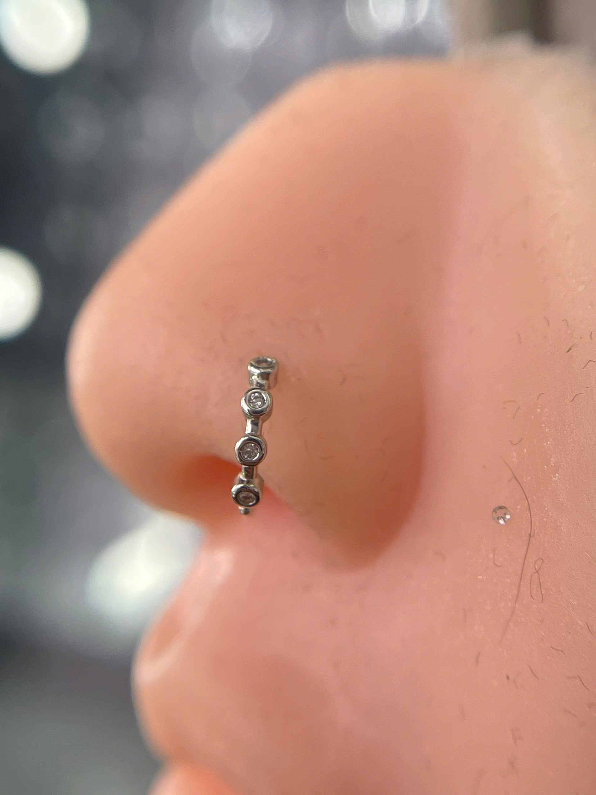 Vòng bẻ 4 kim cương size 8._thumbnail_3