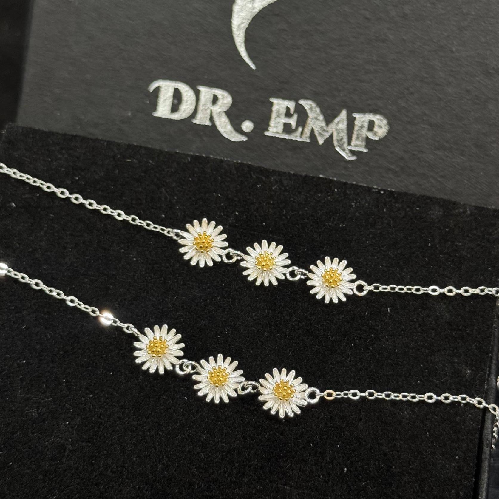 vòng tay bạc xi kim ba bông cúc trắng nhuỵ vàng_thumbnail_1