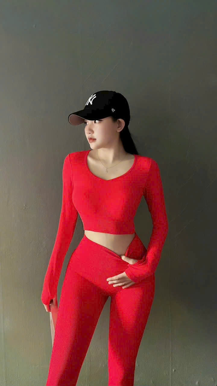 Áo Croptop Thể Thao Nữ Dáng Dài Xỏ Ngón_thumbnail_6