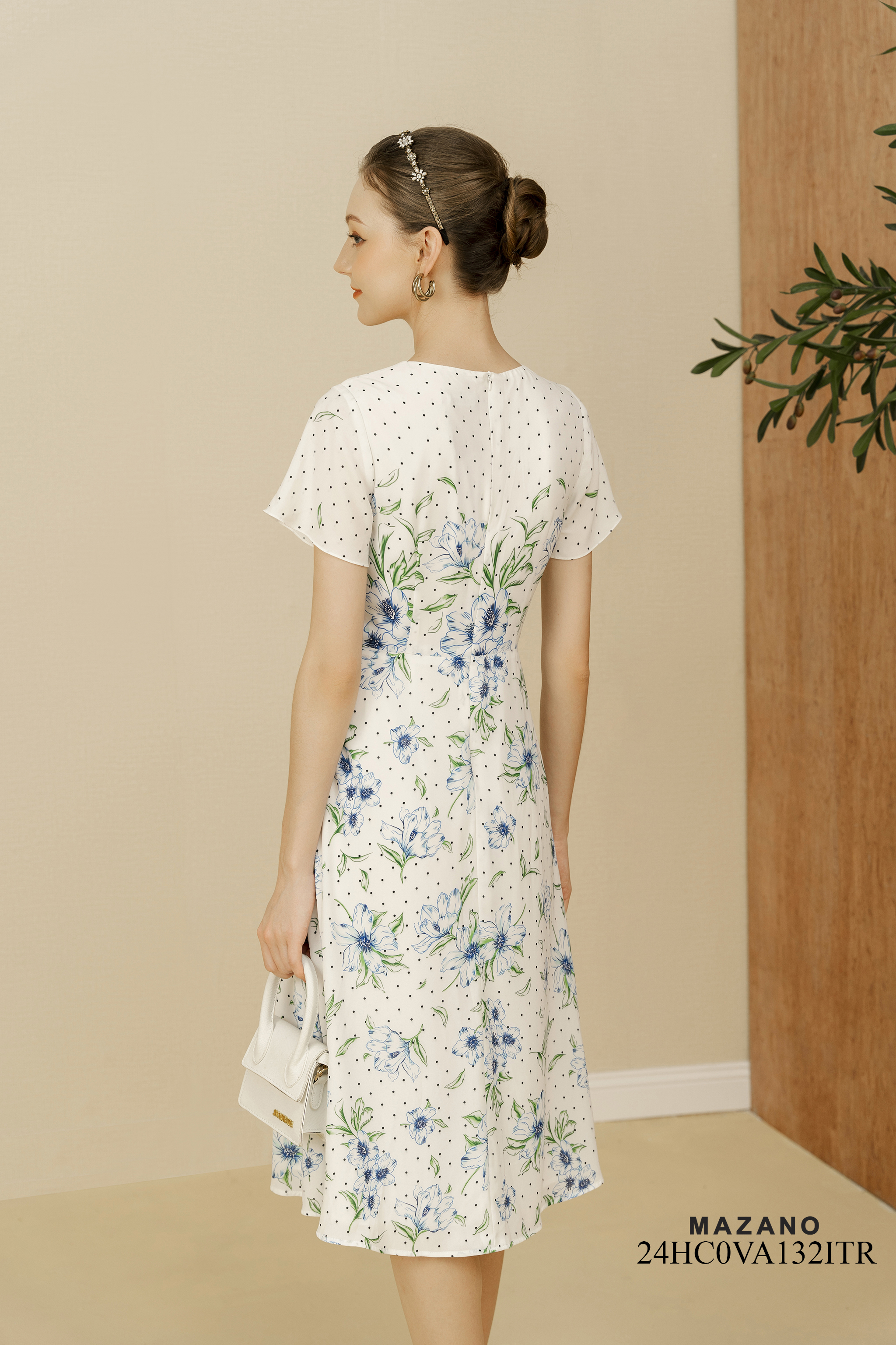 Váy Đầm Ôm Vải chiffon Hoạ tiết hoa cách điệu chấm bi Cổ tròn Tay ngắn Dài ngang bắp chân_thumbnail_4