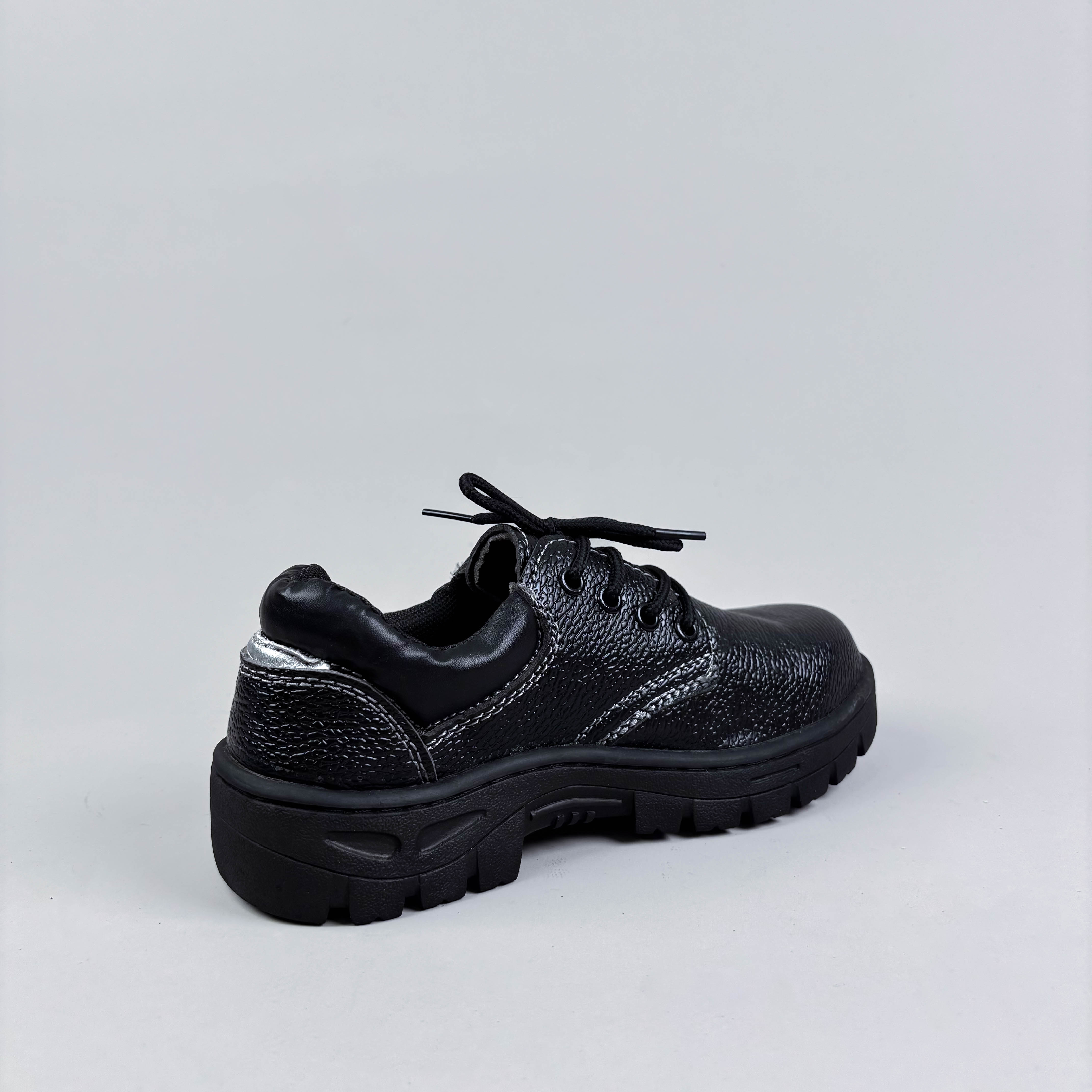 Classic Low Cut Safety Shoes_thumbnail_2