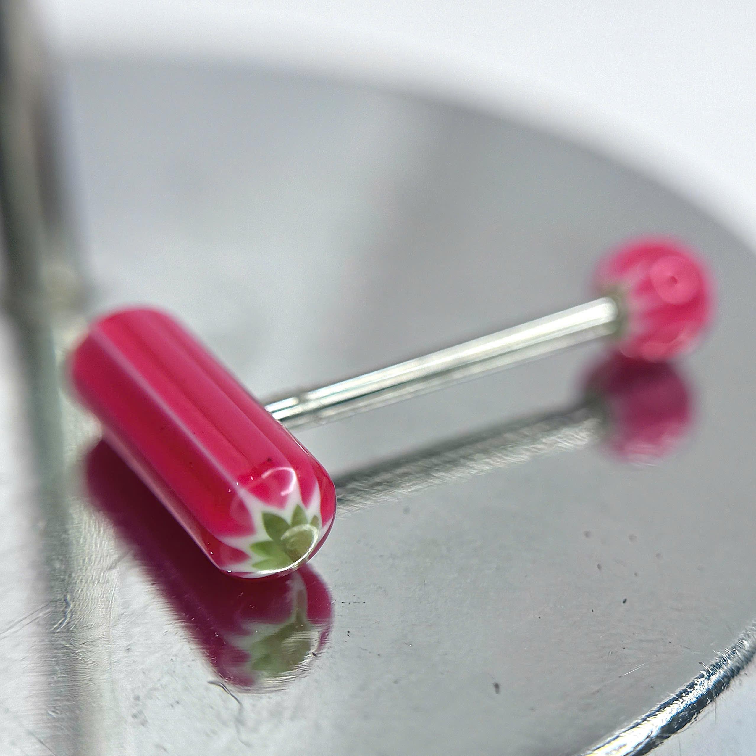 khuyên lưỡi hồng trắng hình lá xanh_thumbnail_1