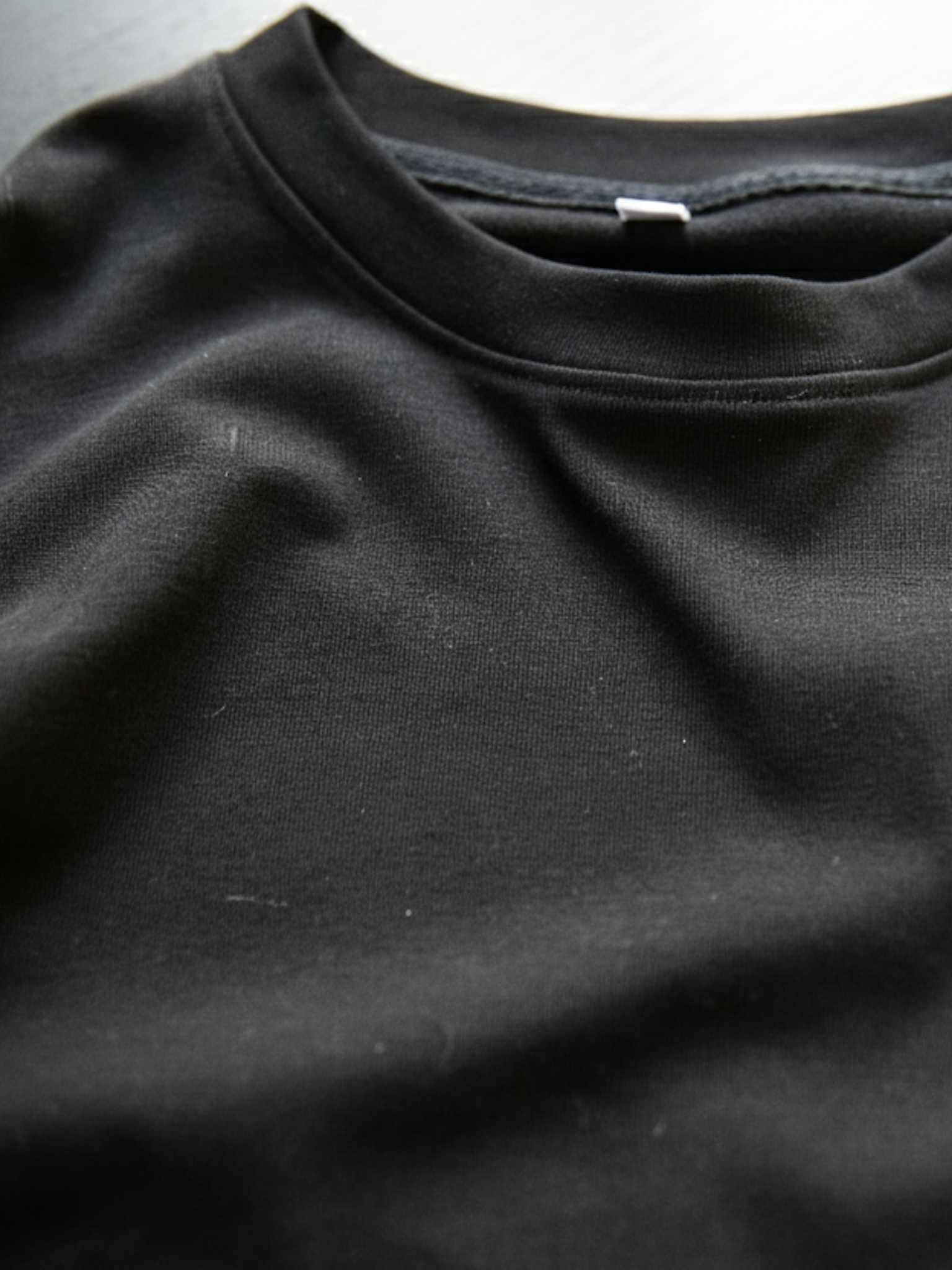 Áo giữ nhiệt bé trai màu đen có lớp lót lông mỏng_thumbnail_1