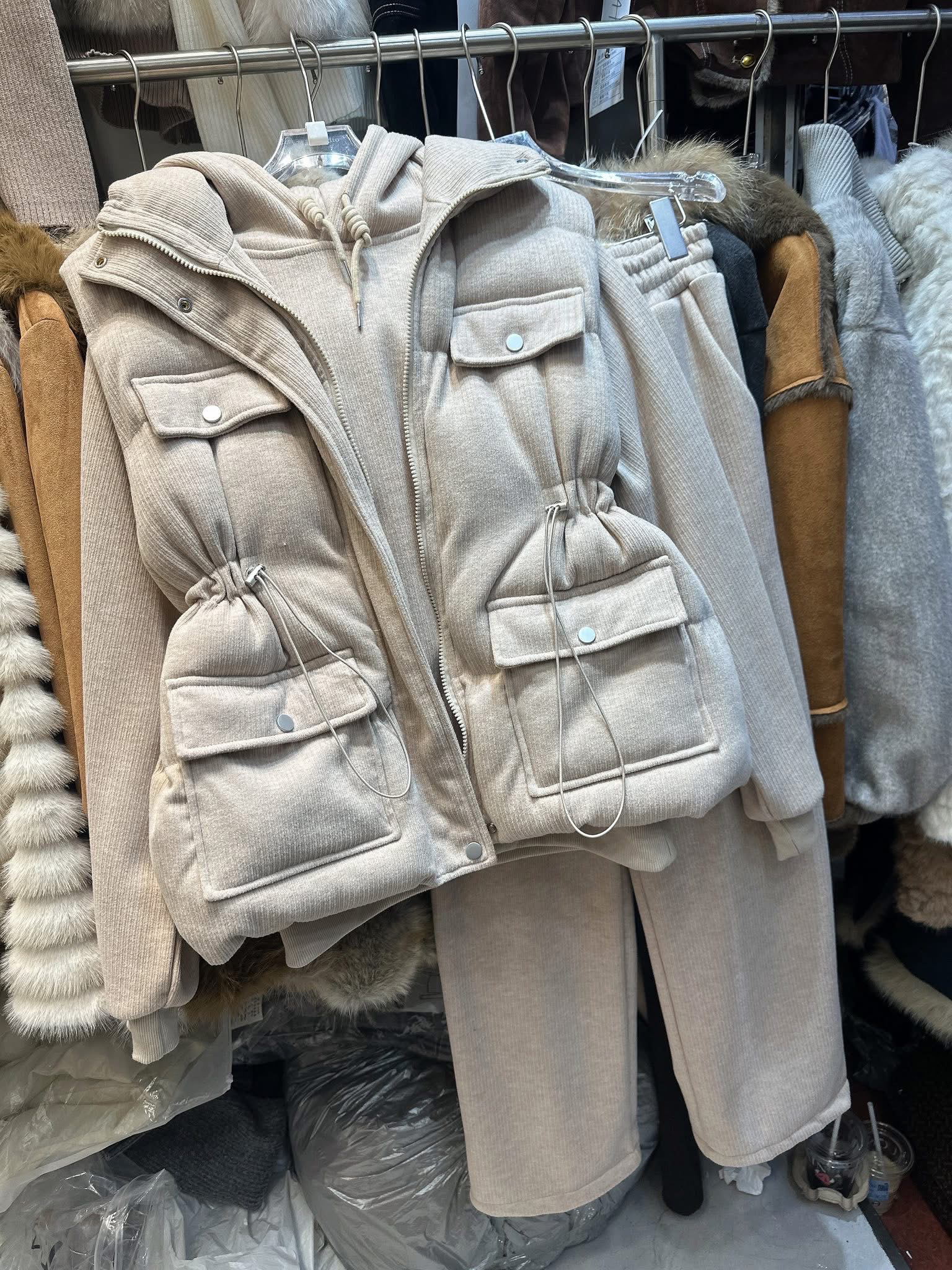 Set bộ aoa gile rút eo - K60