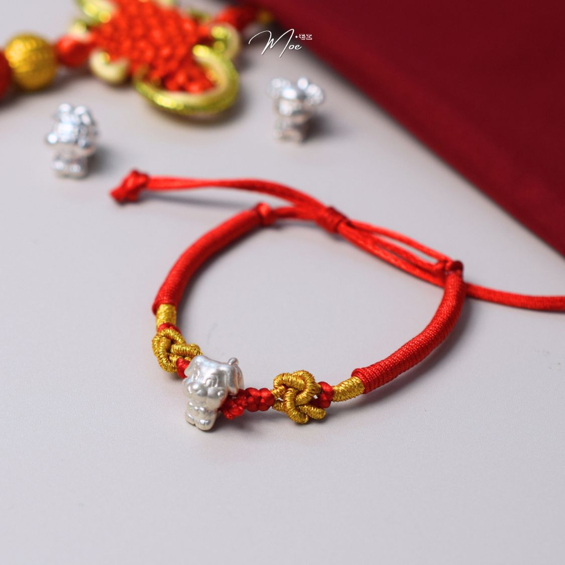 LT629 - Lắc tay chỉ đỏ mix charm bạc 12 con giáp (nhiều mẫu)_thumbnail_3