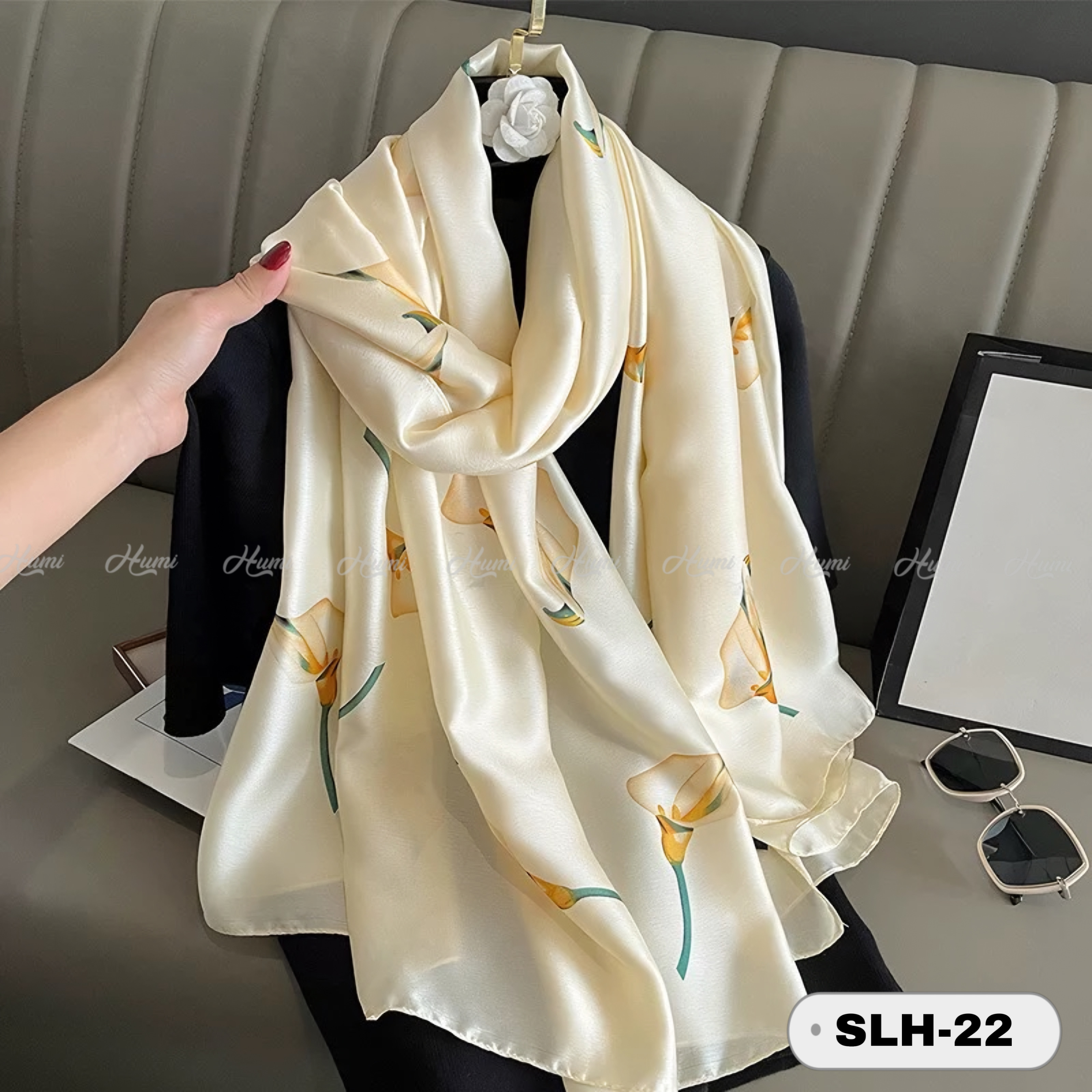 KHĂN CHOÀNG LỤA (SLH22)