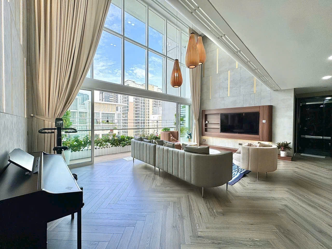 BÁN CĂN HỘ PENTHOUSE VIEW CỰC ĐẸP, HƯỚNG BẮC MÁT MẺ